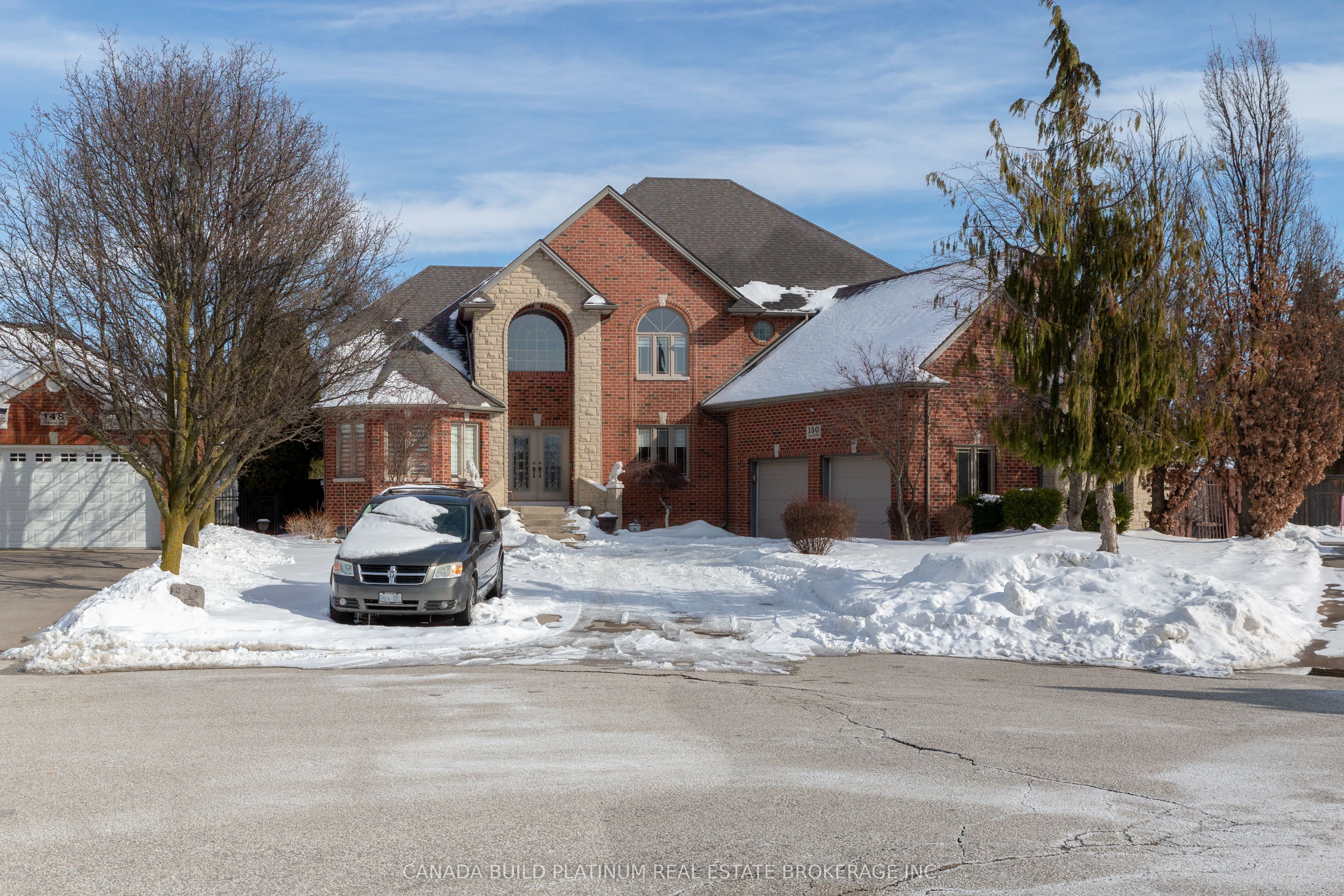 150 Seymour Cres Property Photo