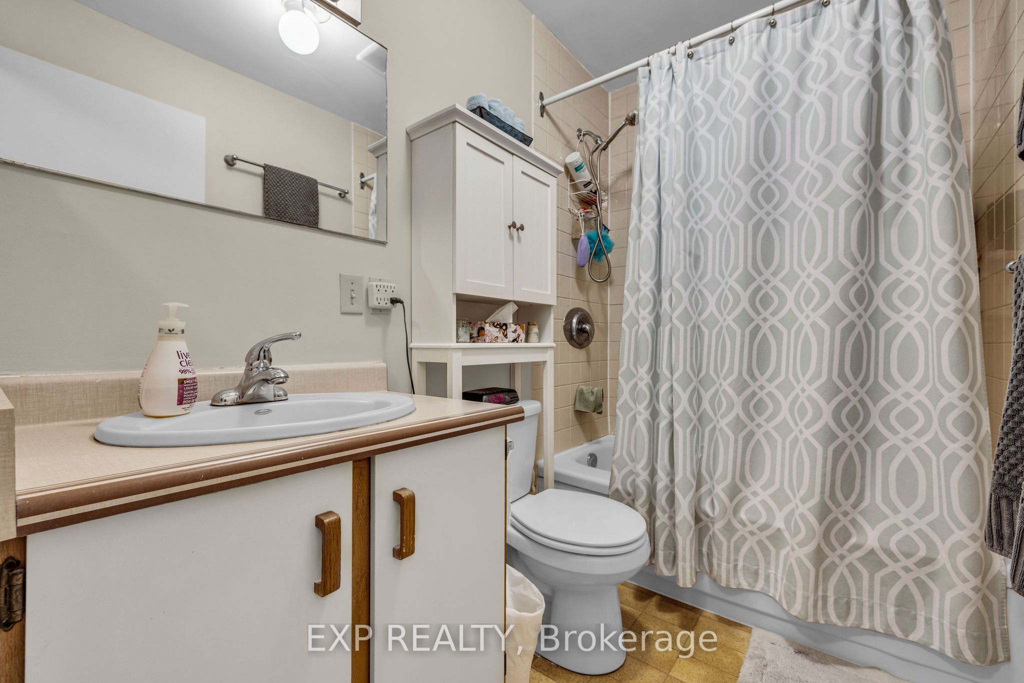 358 Winston Avenue Property Photo 29