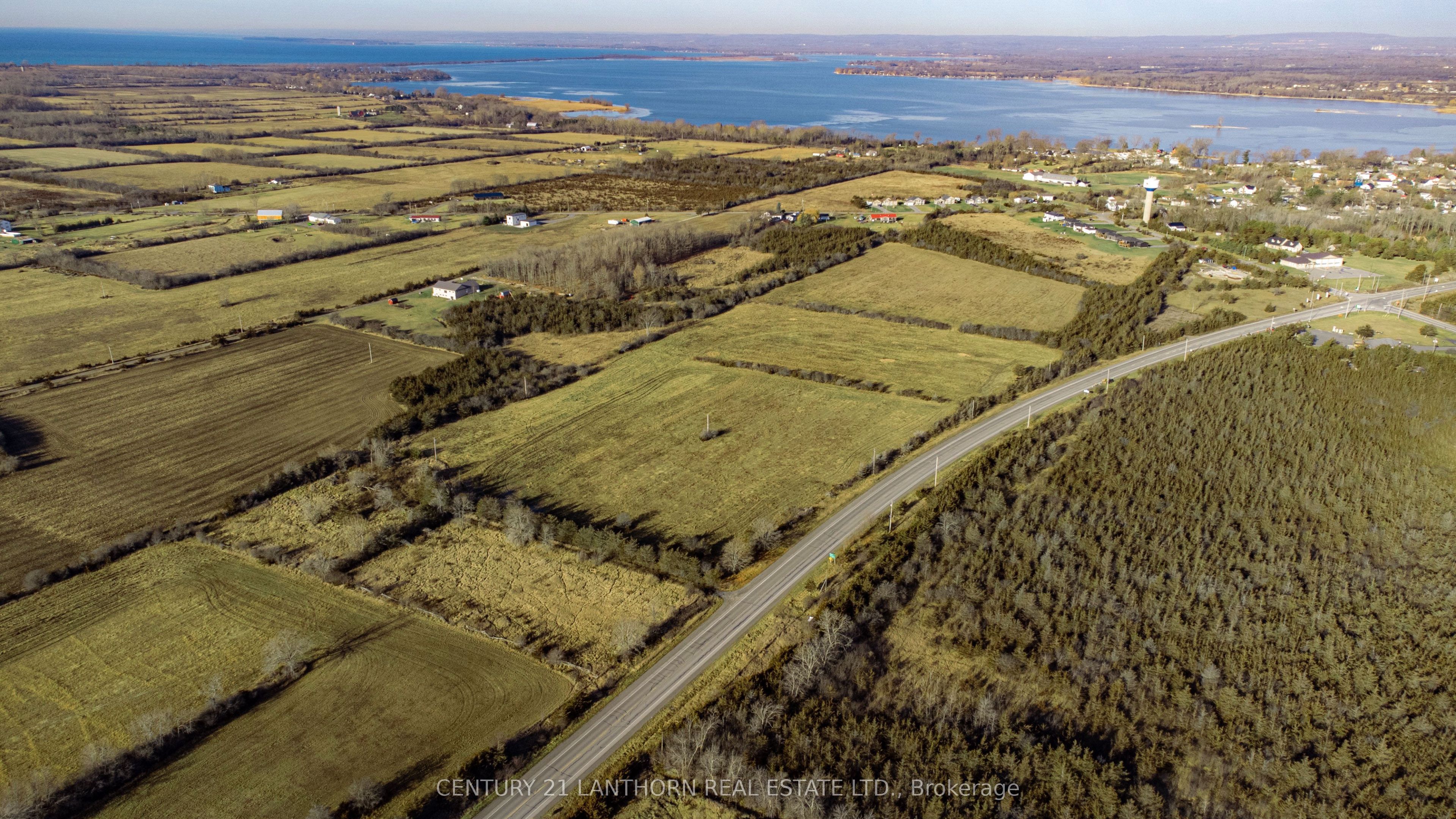 19931 Loyalist Parkway Property Photo 4
