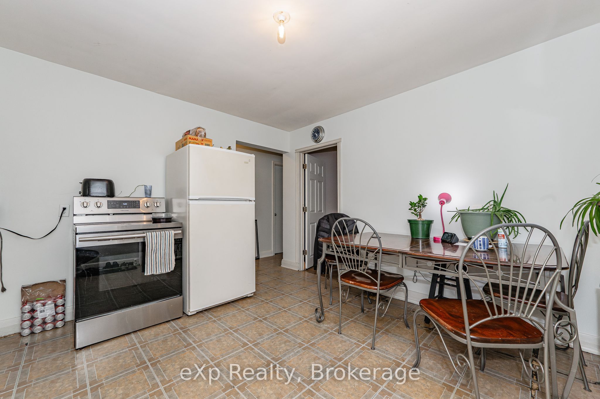9 Cambridge Street Property Photo 9