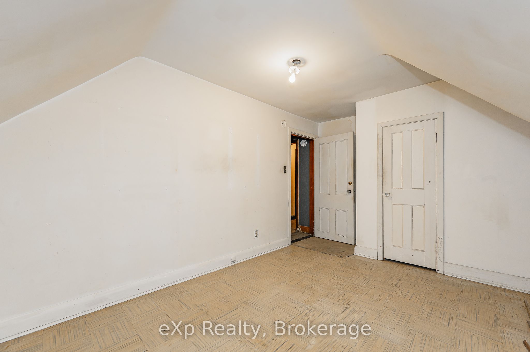 9 Cambridge Street Property Photo 33