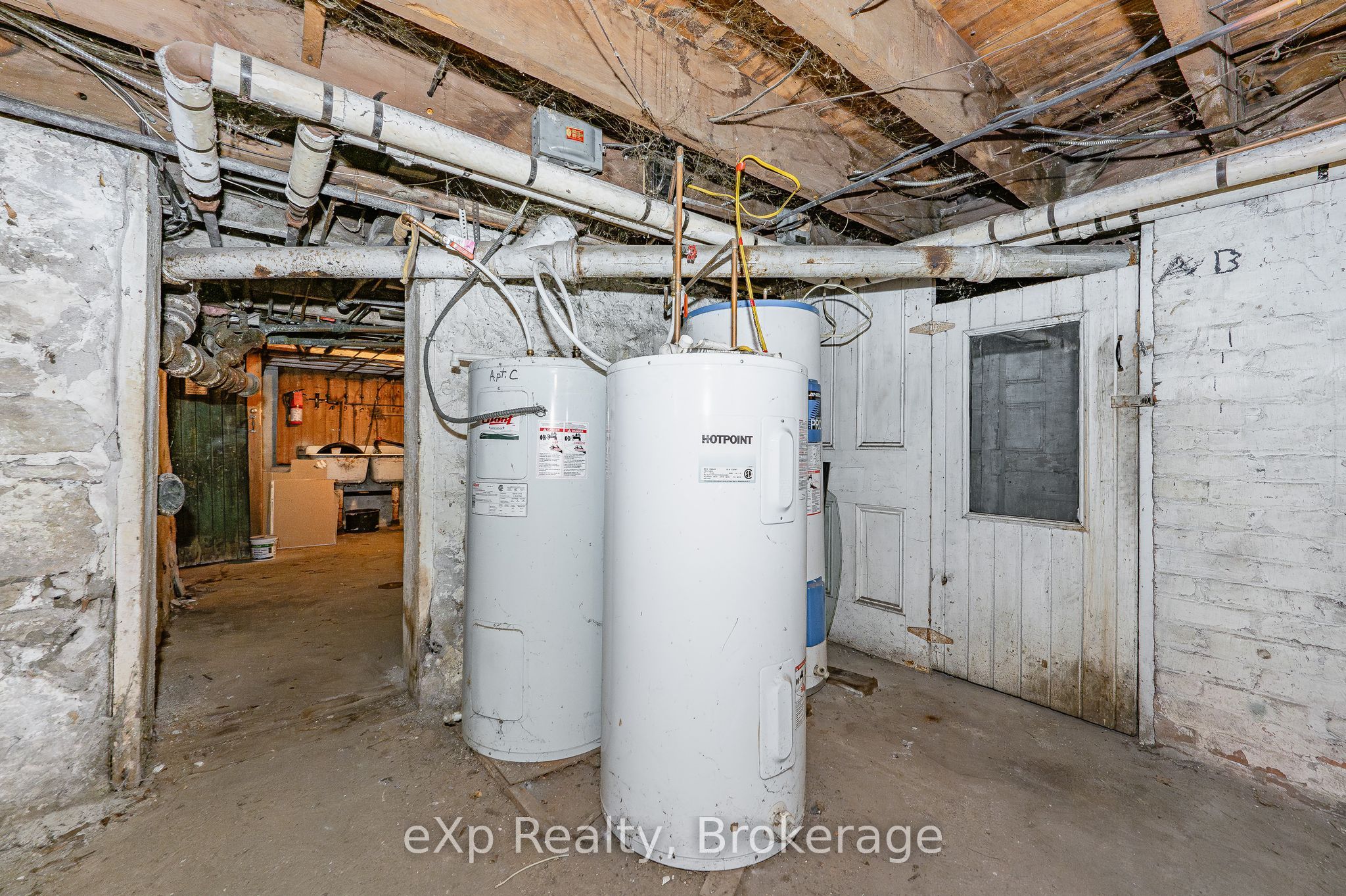 9 Cambridge Street Property Photo 36
