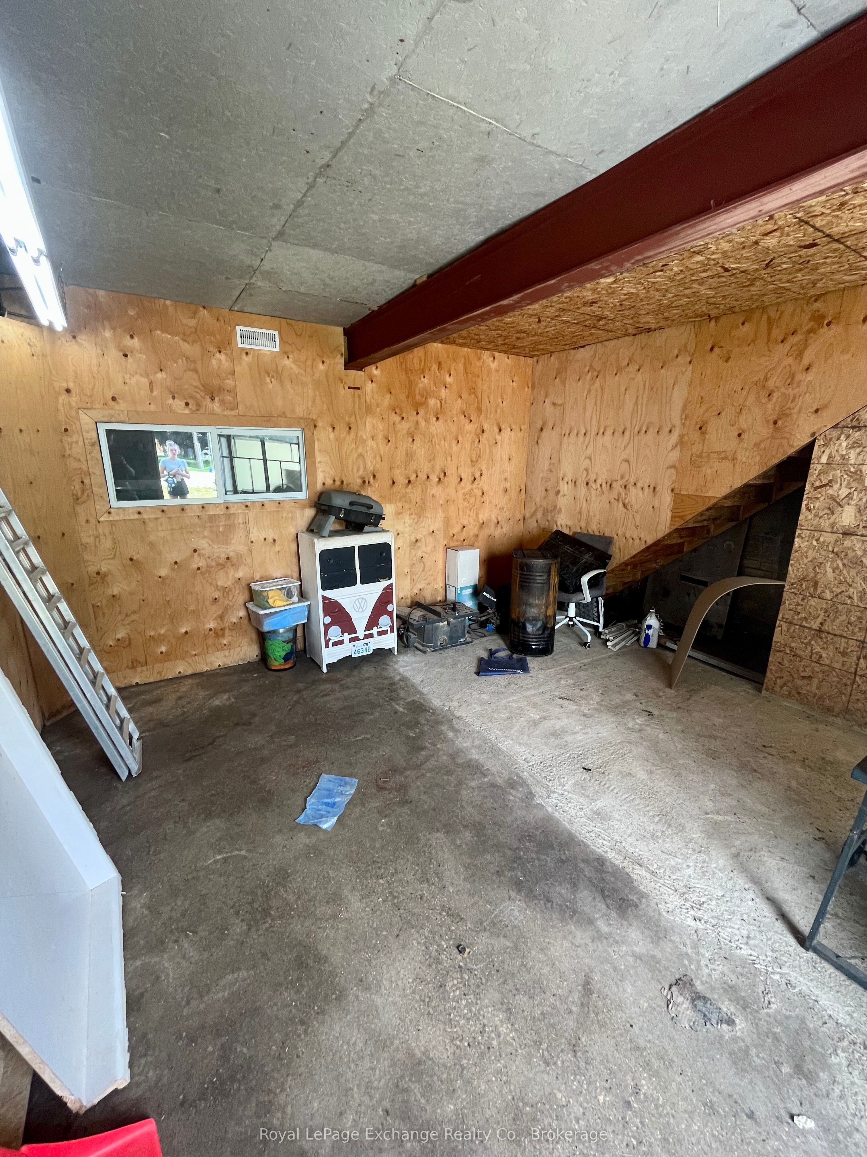 3054 Adelaide St Property Photo 9