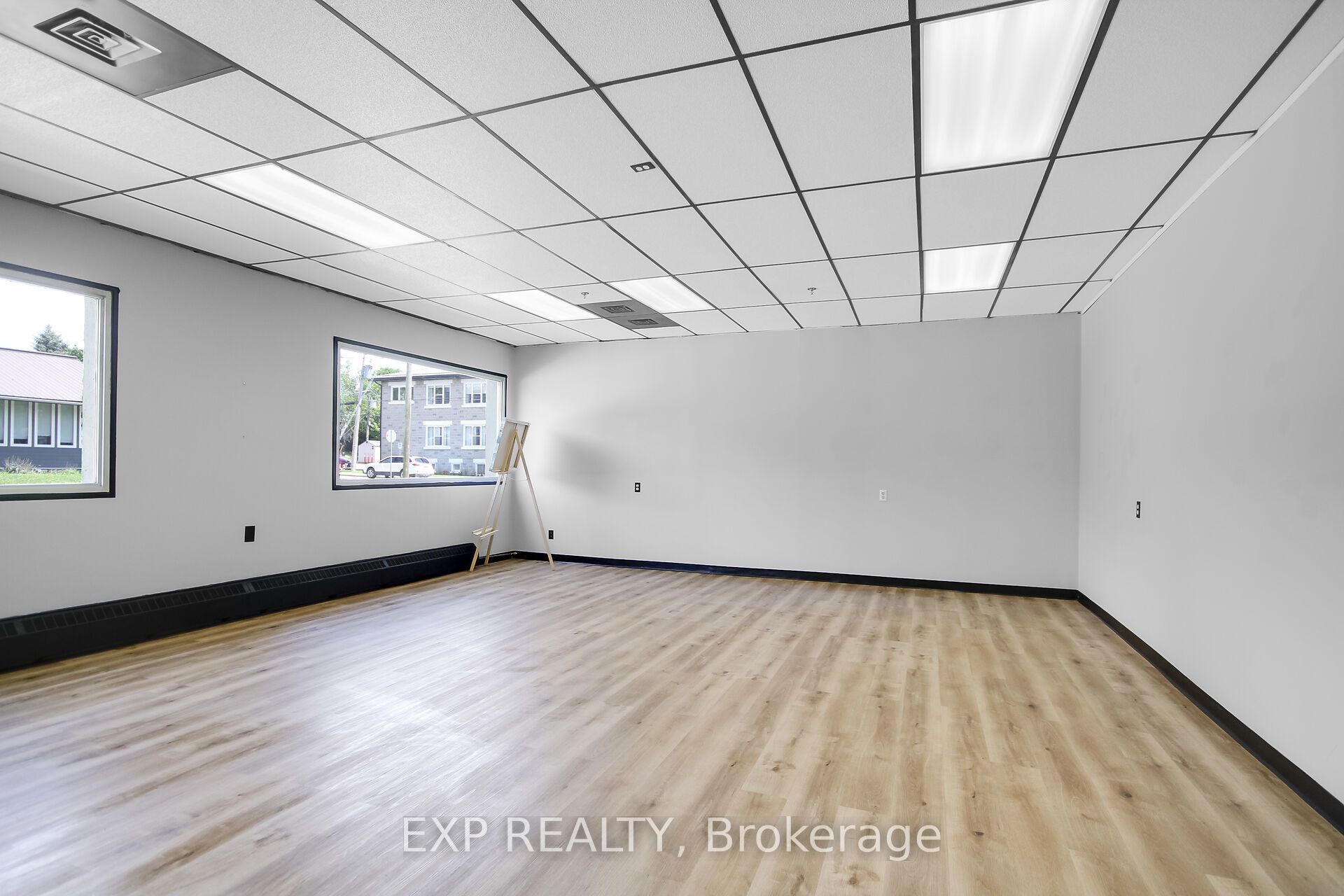 12 Maple Avenue Property Photo 8