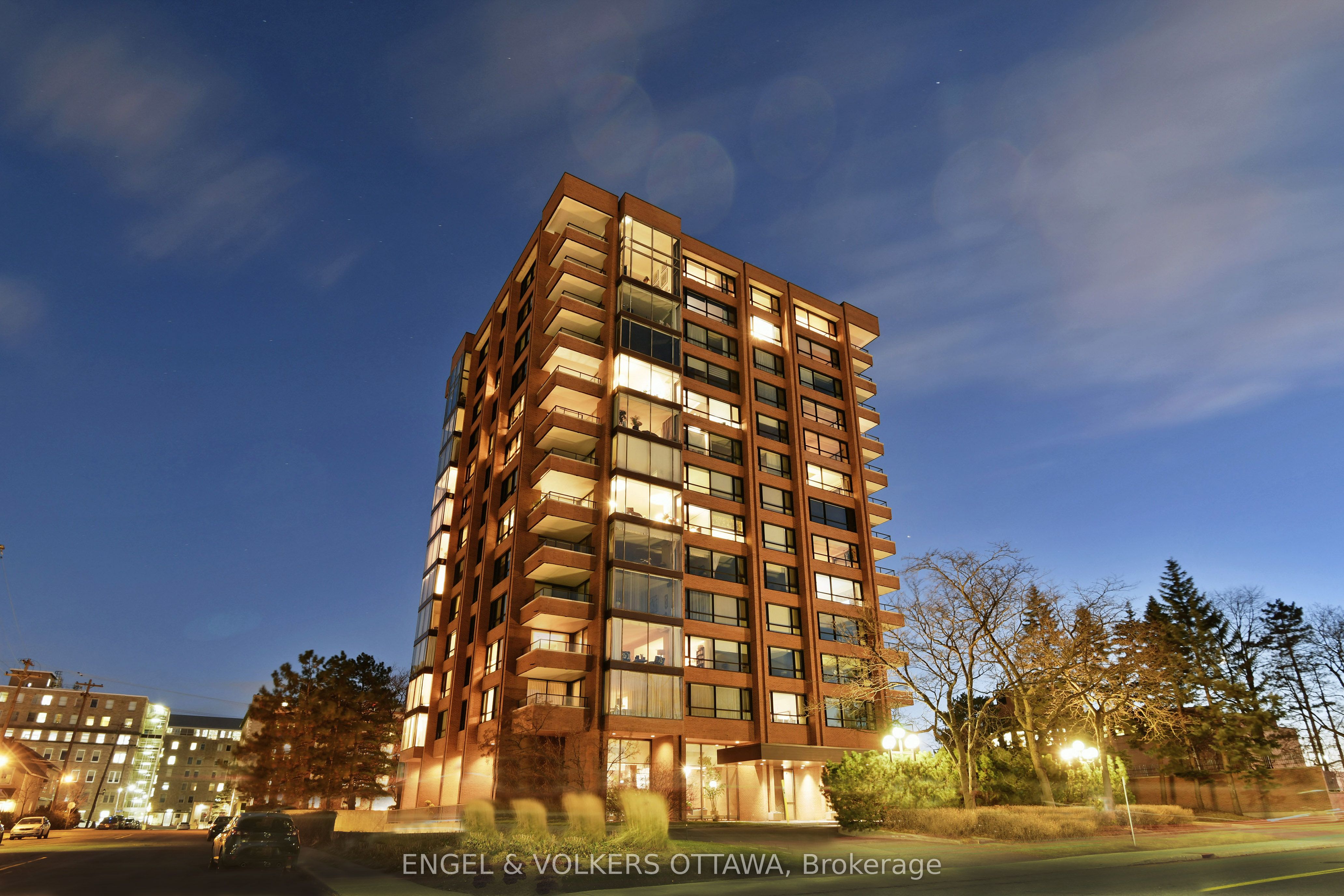 K1n 9c8 Real Estate Listings Main Image