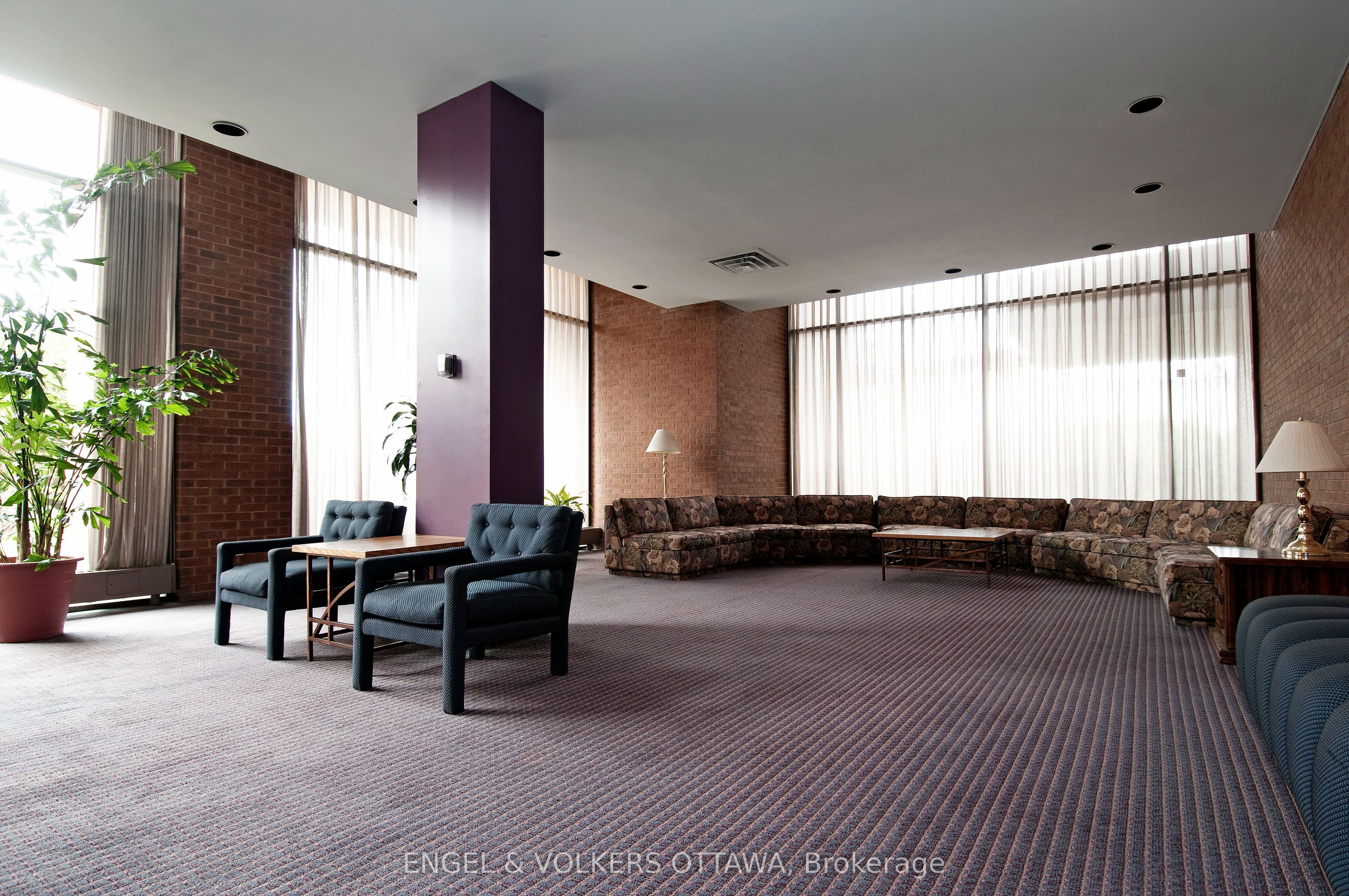 #503 - 40 Boteler Street Property Photo 3