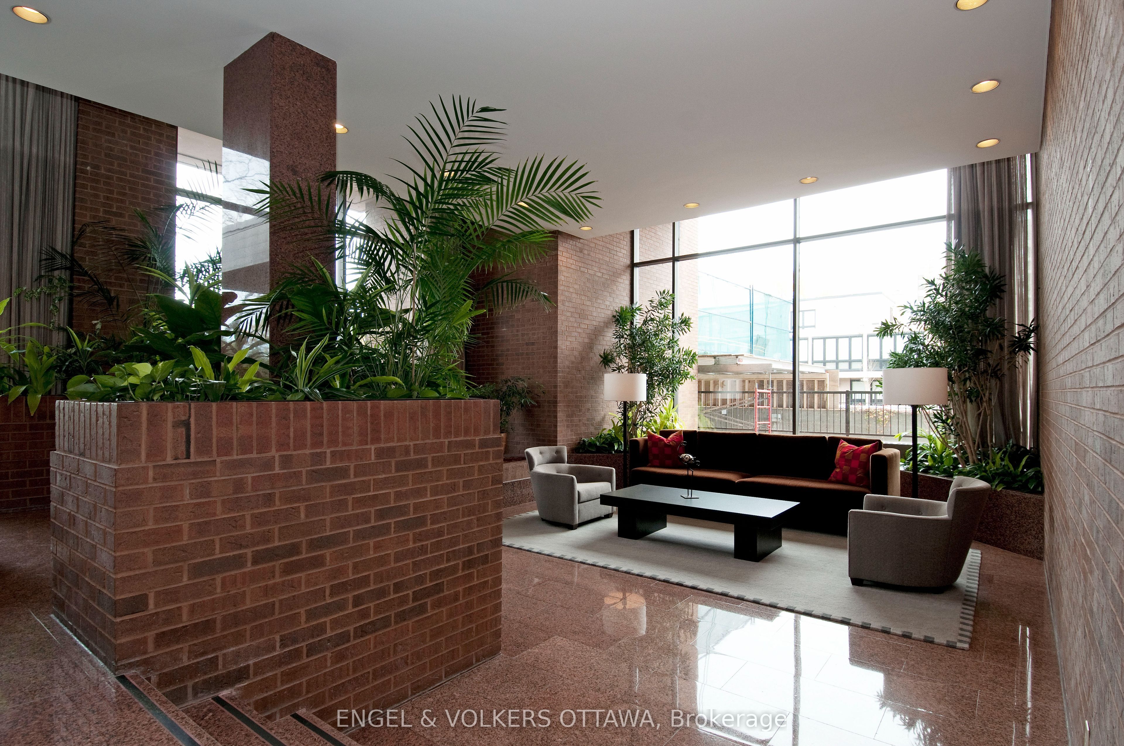#503 - 40 Boteler Street Property Photo 4