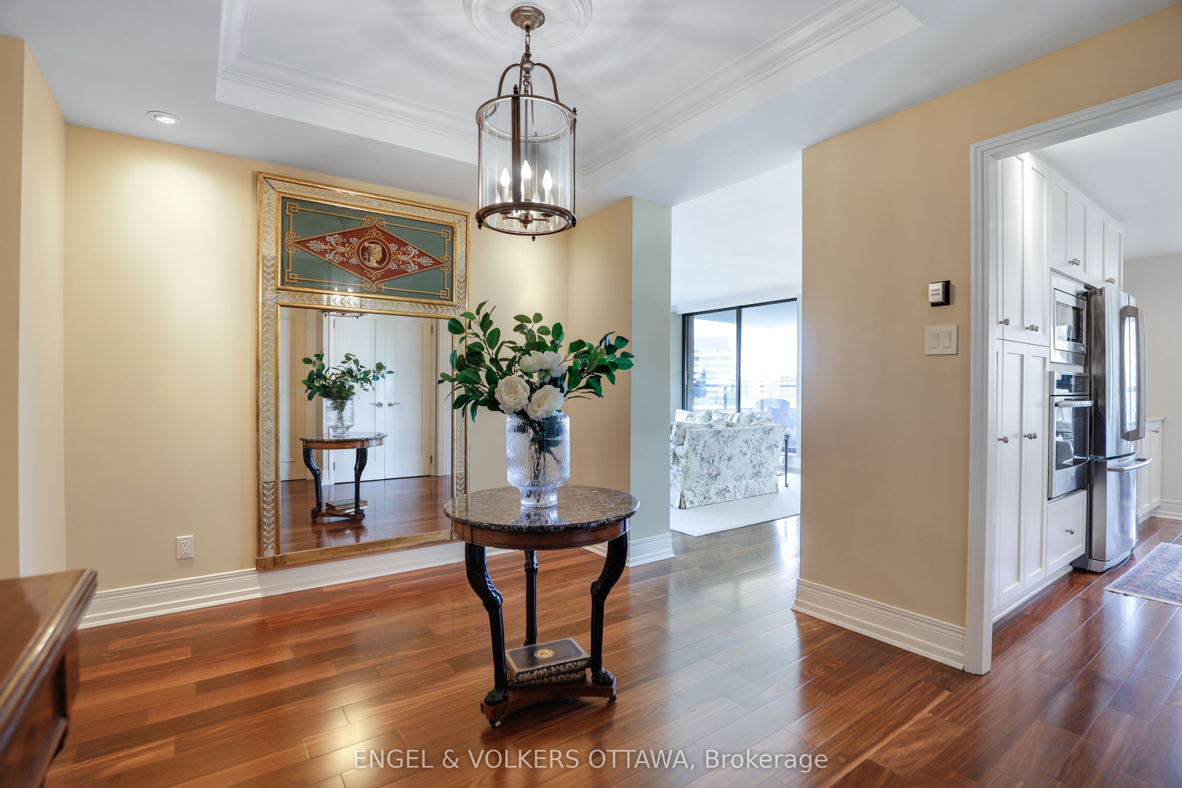 #503 - 40 Boteler Street Property Photo 6
