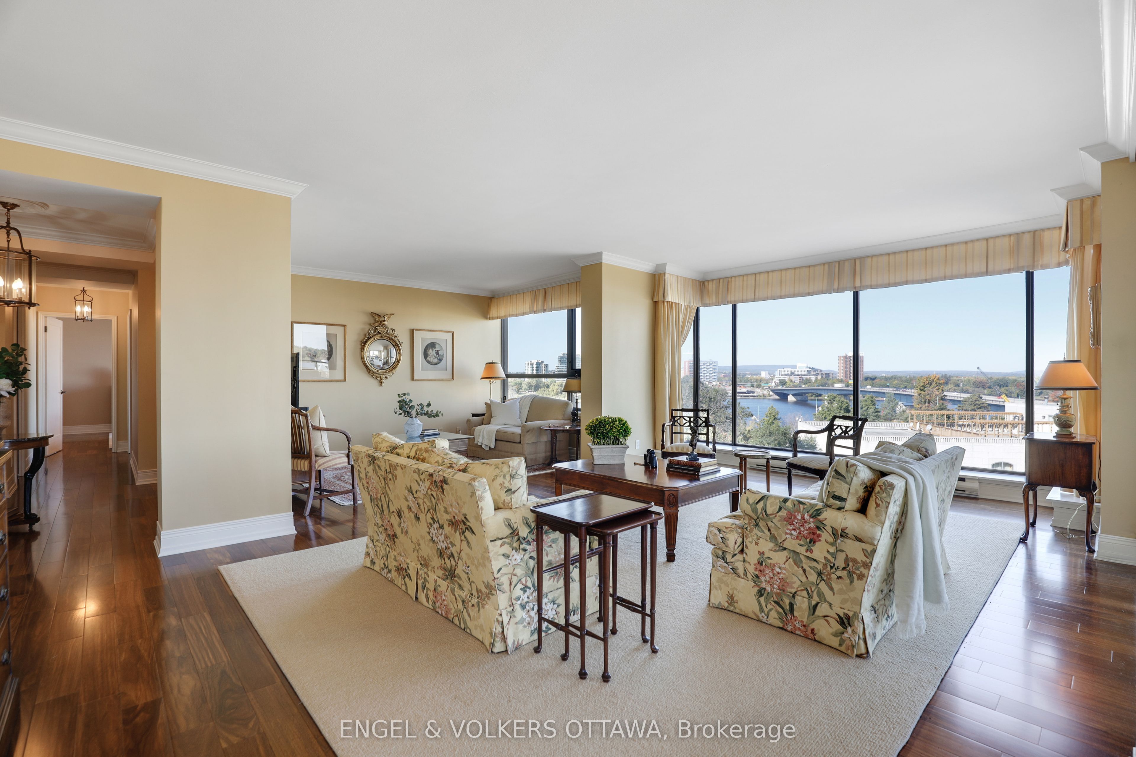 #503 - 40 Boteler Street Property Photo 8