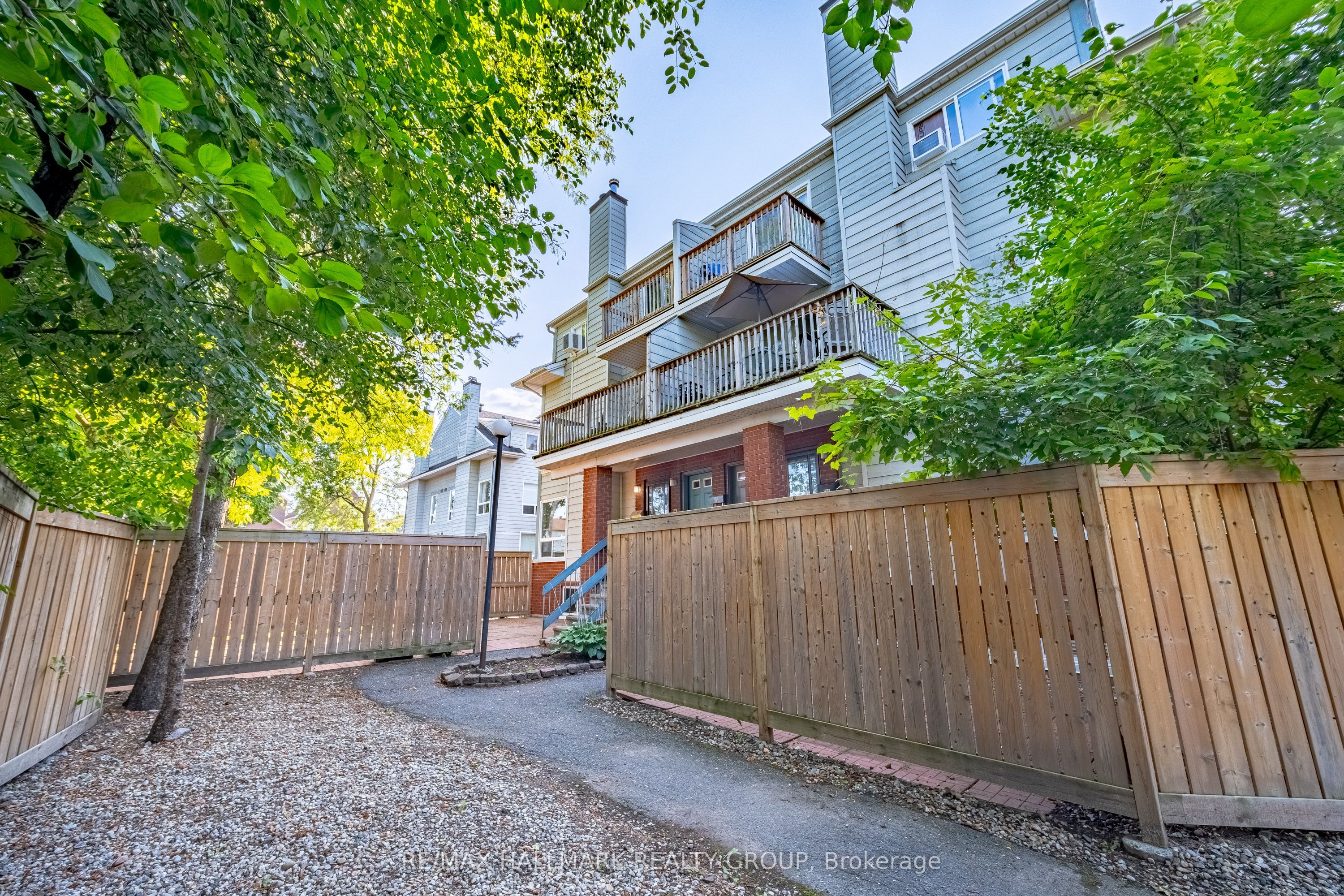20 Hart Ave Property Photo
