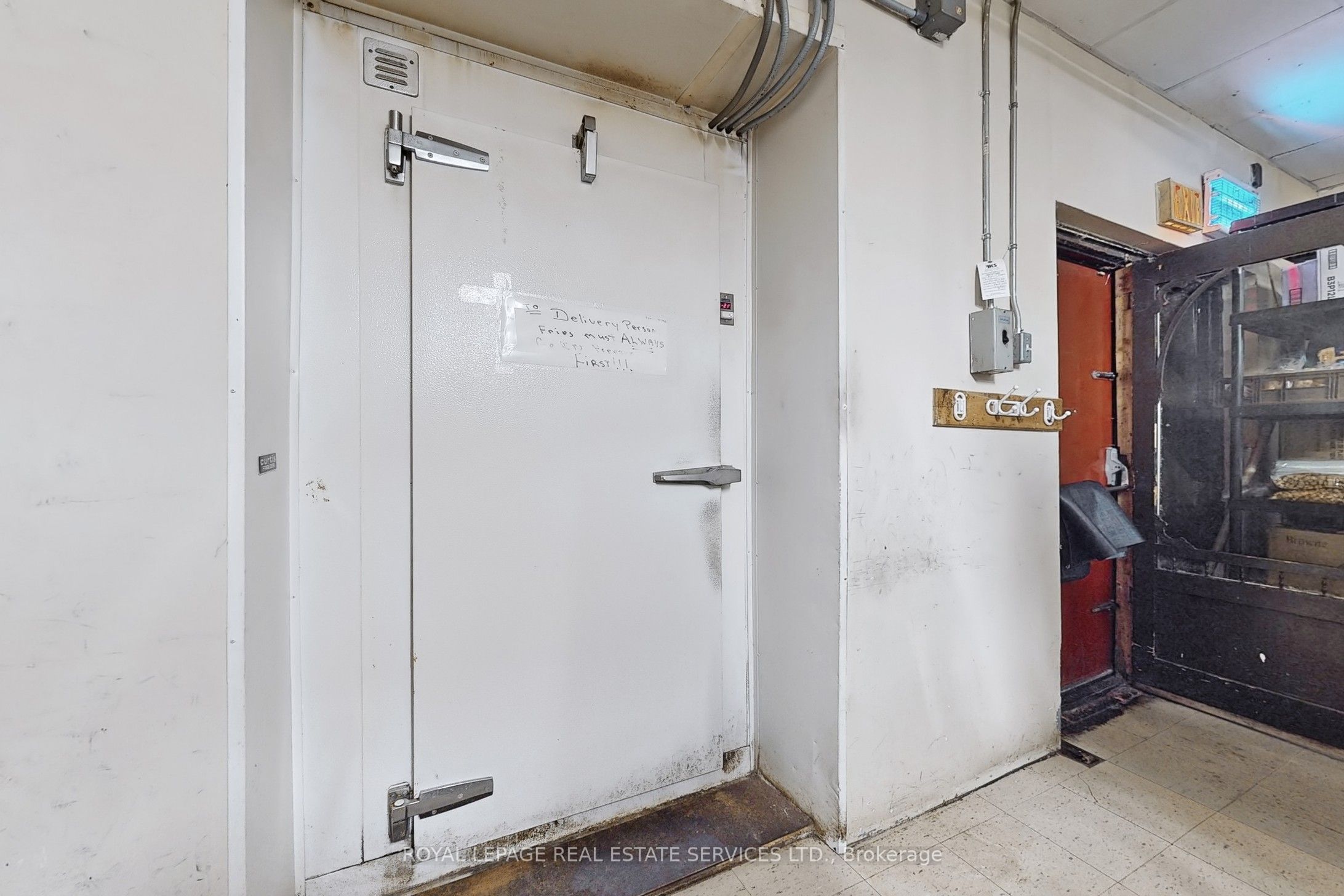 121 Lock Street Property Photo 27