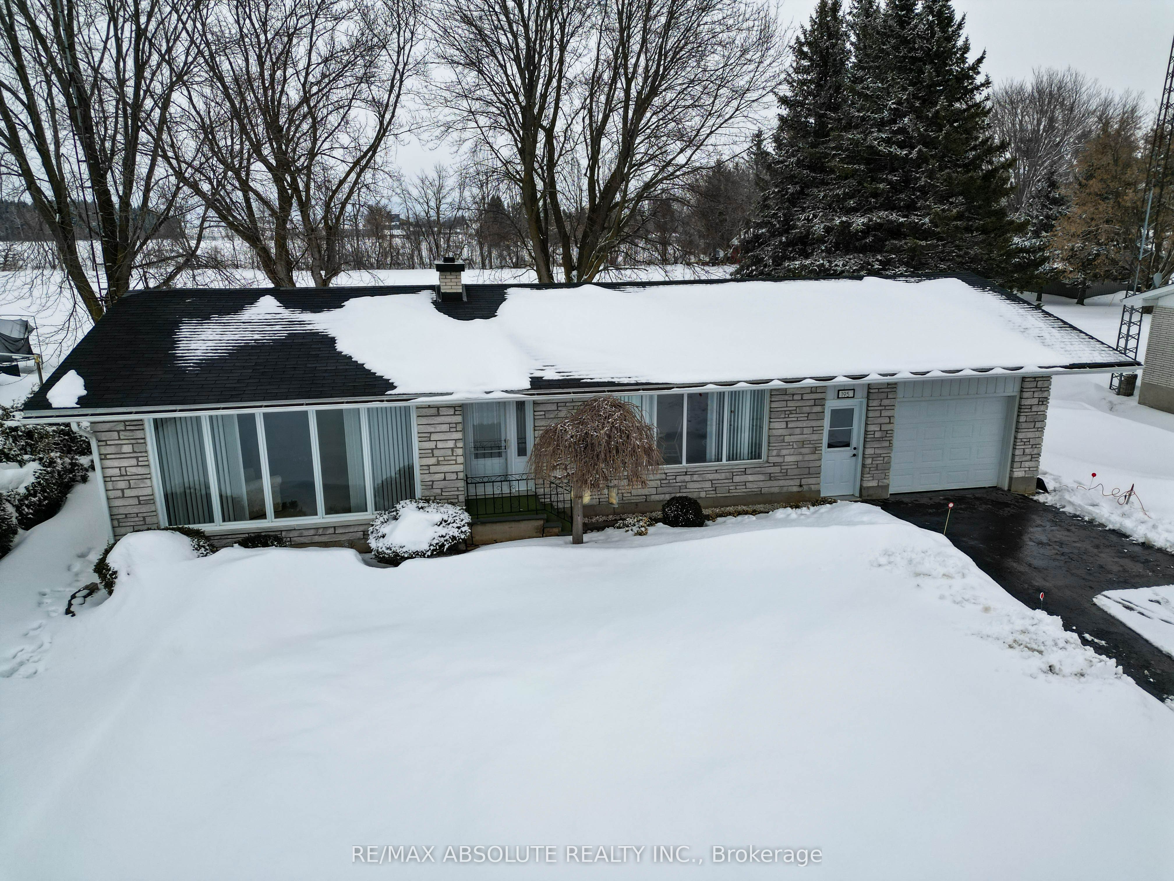 195 Lavergne Street Property Photo