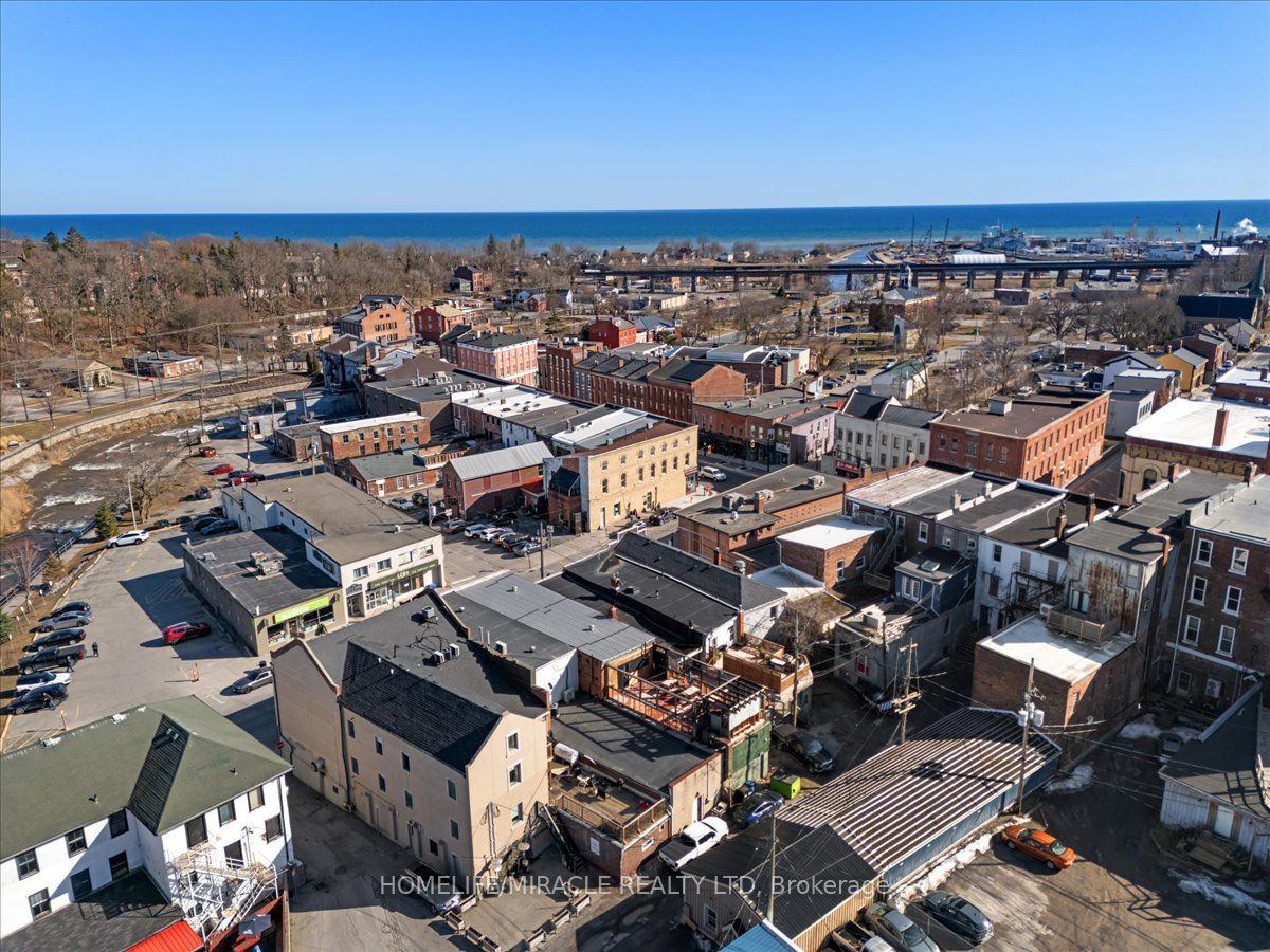 20 Ontario Street Property Photo 7