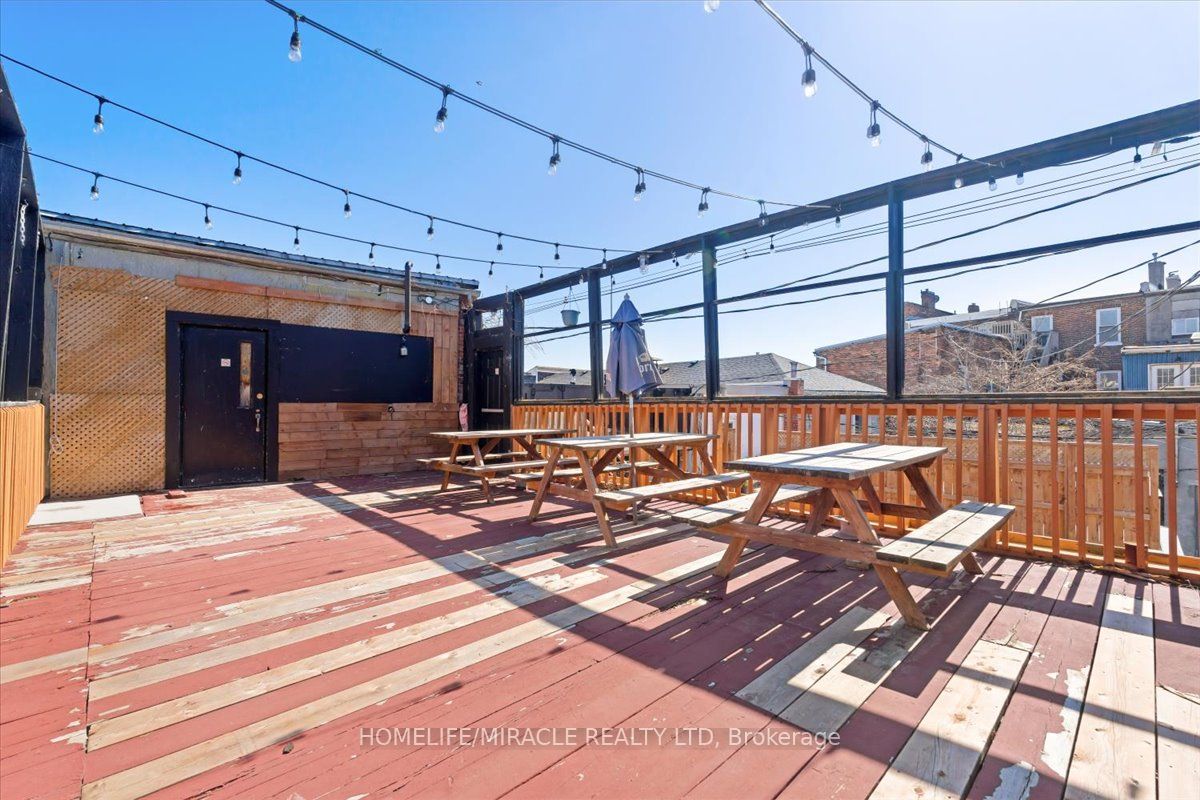 20 Ontario Street Property Photo 25
