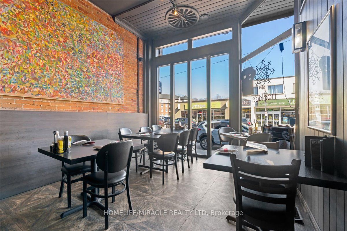 20 Ontario Street Property Photo 28
