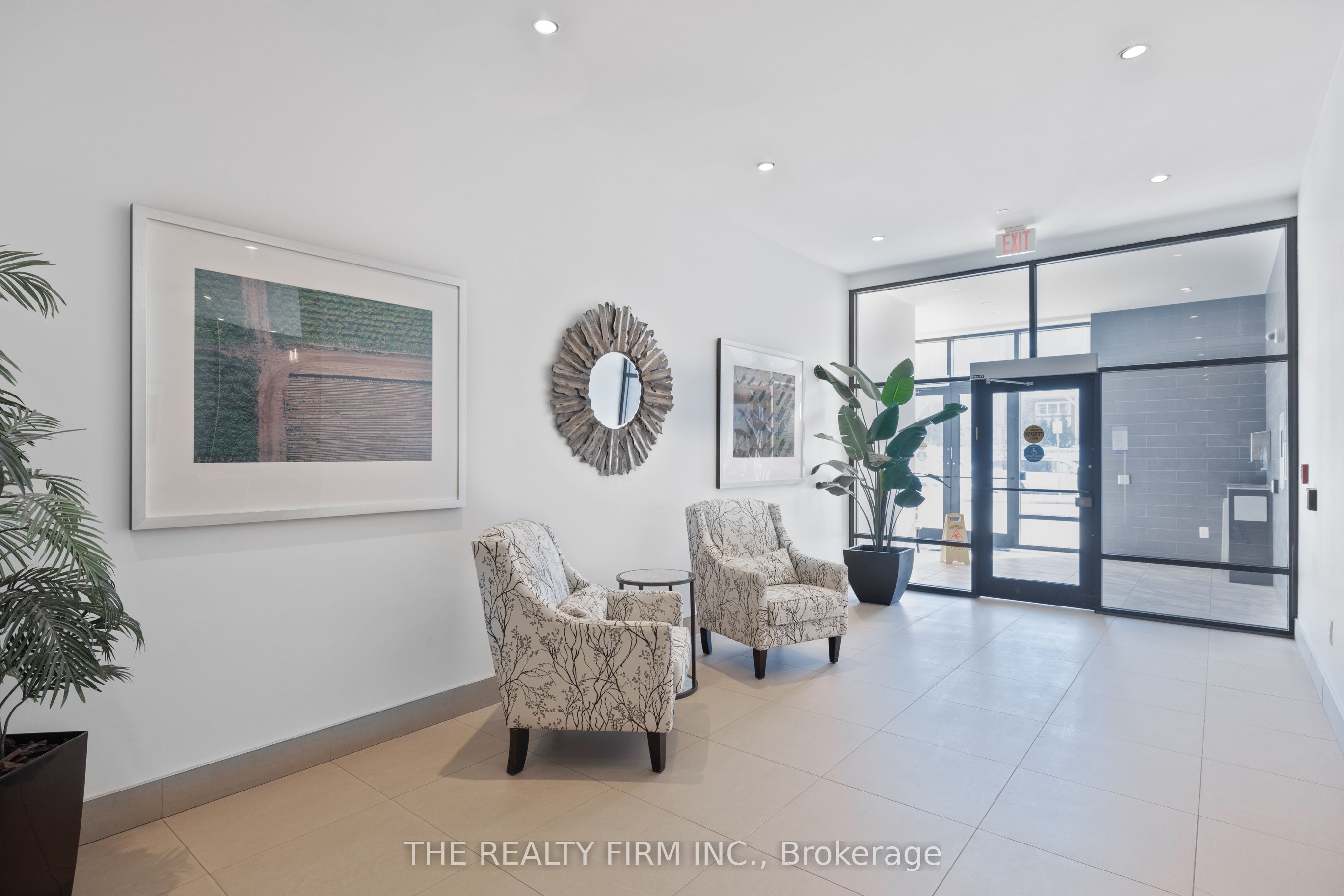 #1011 - 240 Villagewalk Boulevard Property Photo 6