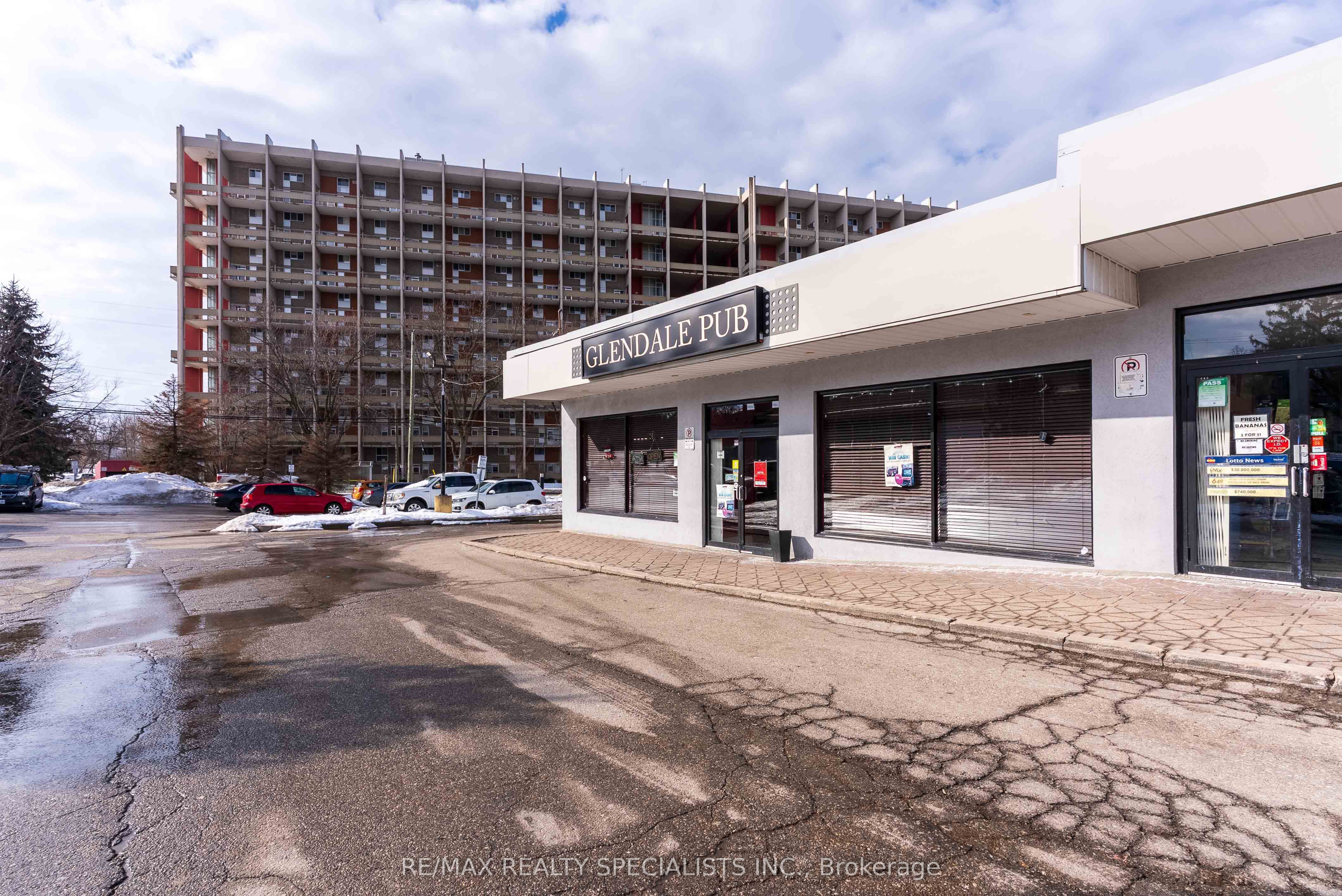 625 Greenhill Avenue Property Photo 4