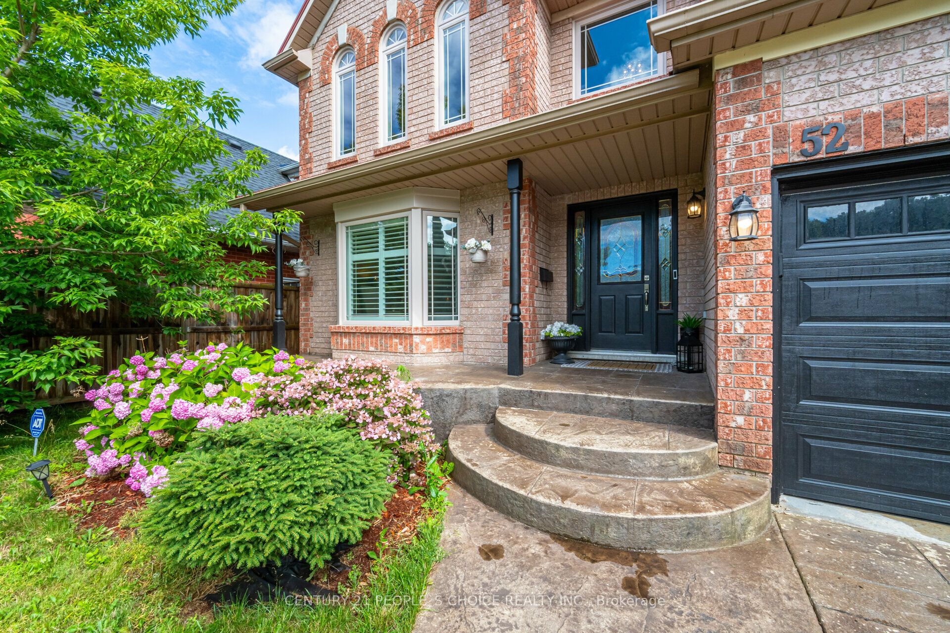 52 Canning Crescent Property Photo 3