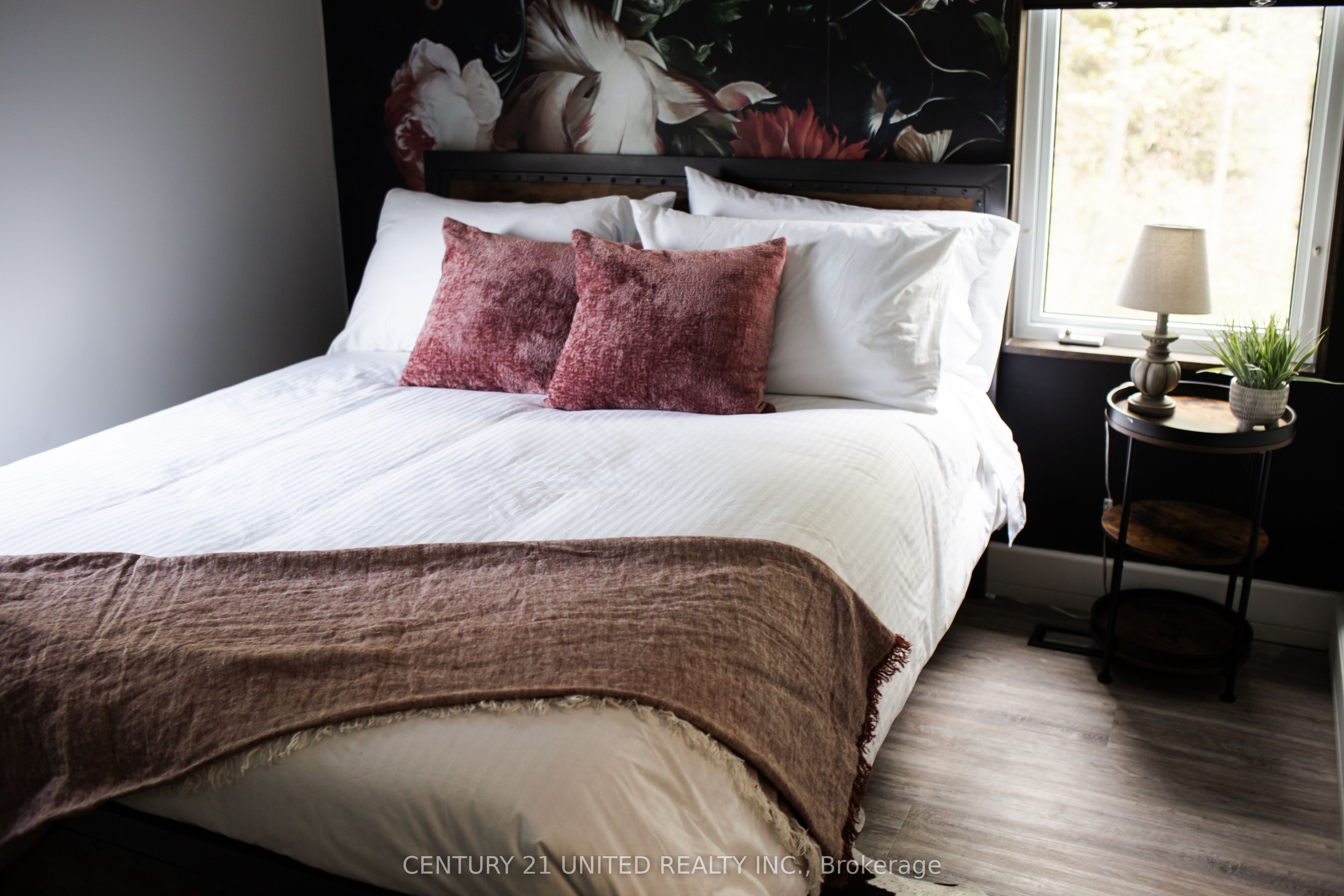 1014 Lois Lane Property Photo 7