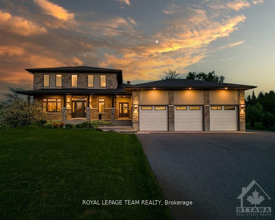 1818 Cedarlakes Way Property Photo
