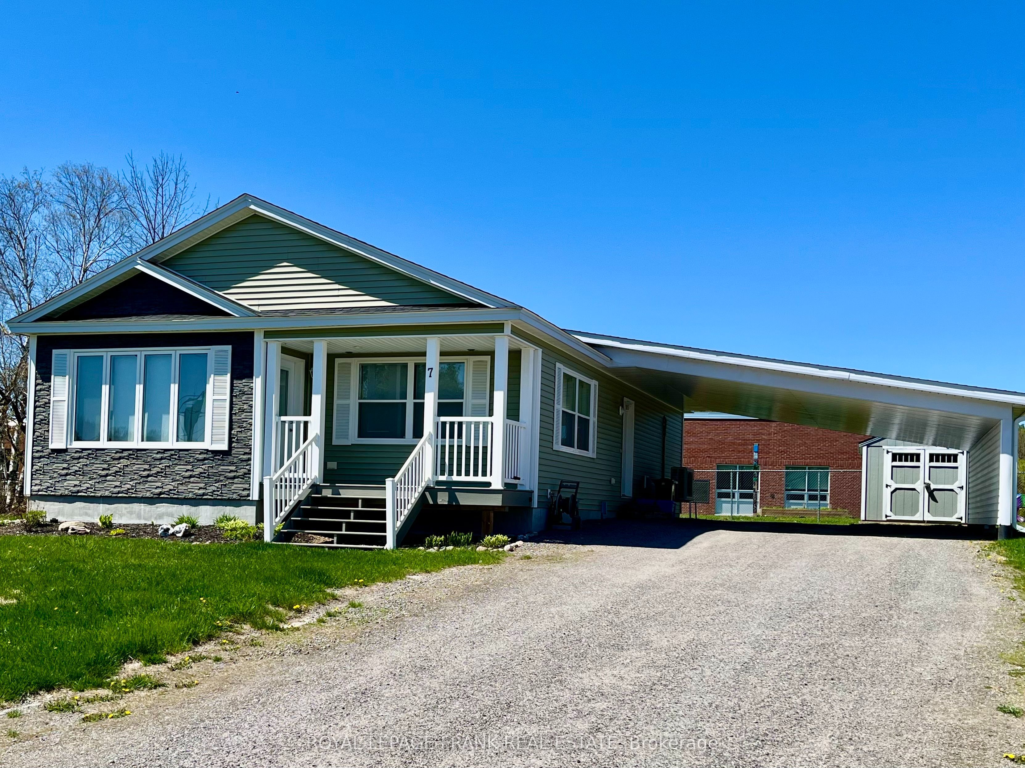 7 Williams Drive Property Photo 1