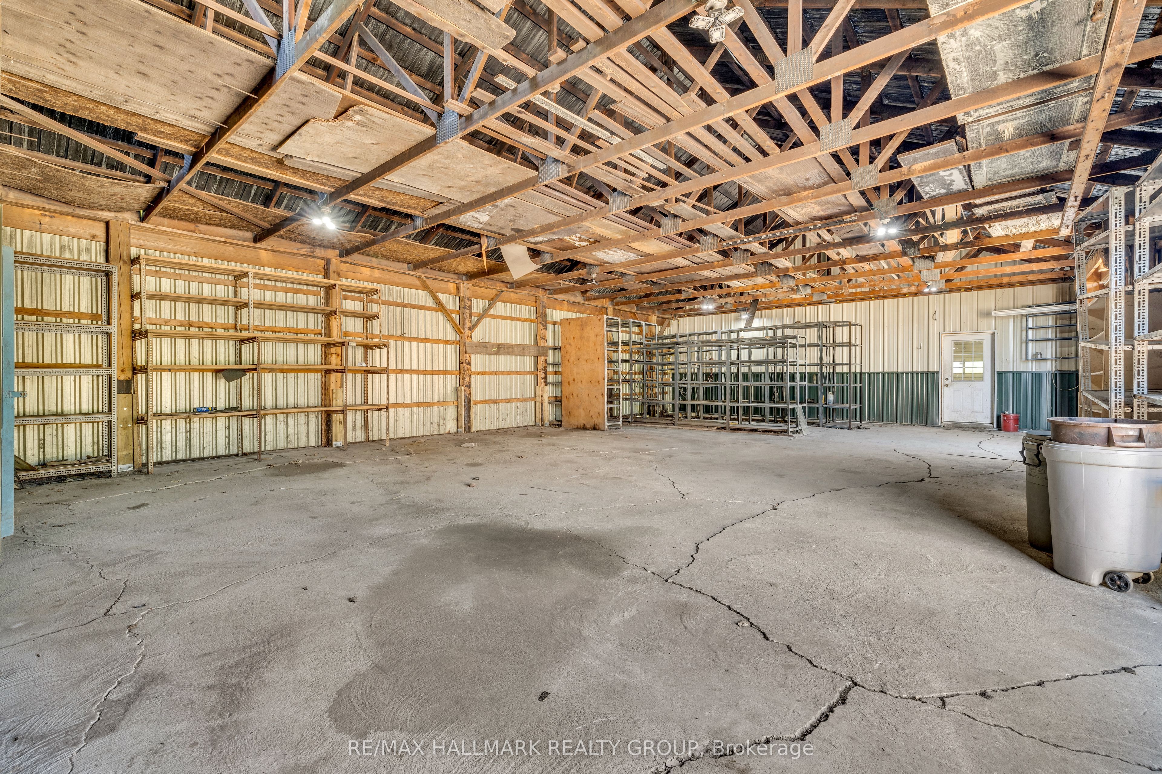 6804-06 Harbour Street Property Photo 12