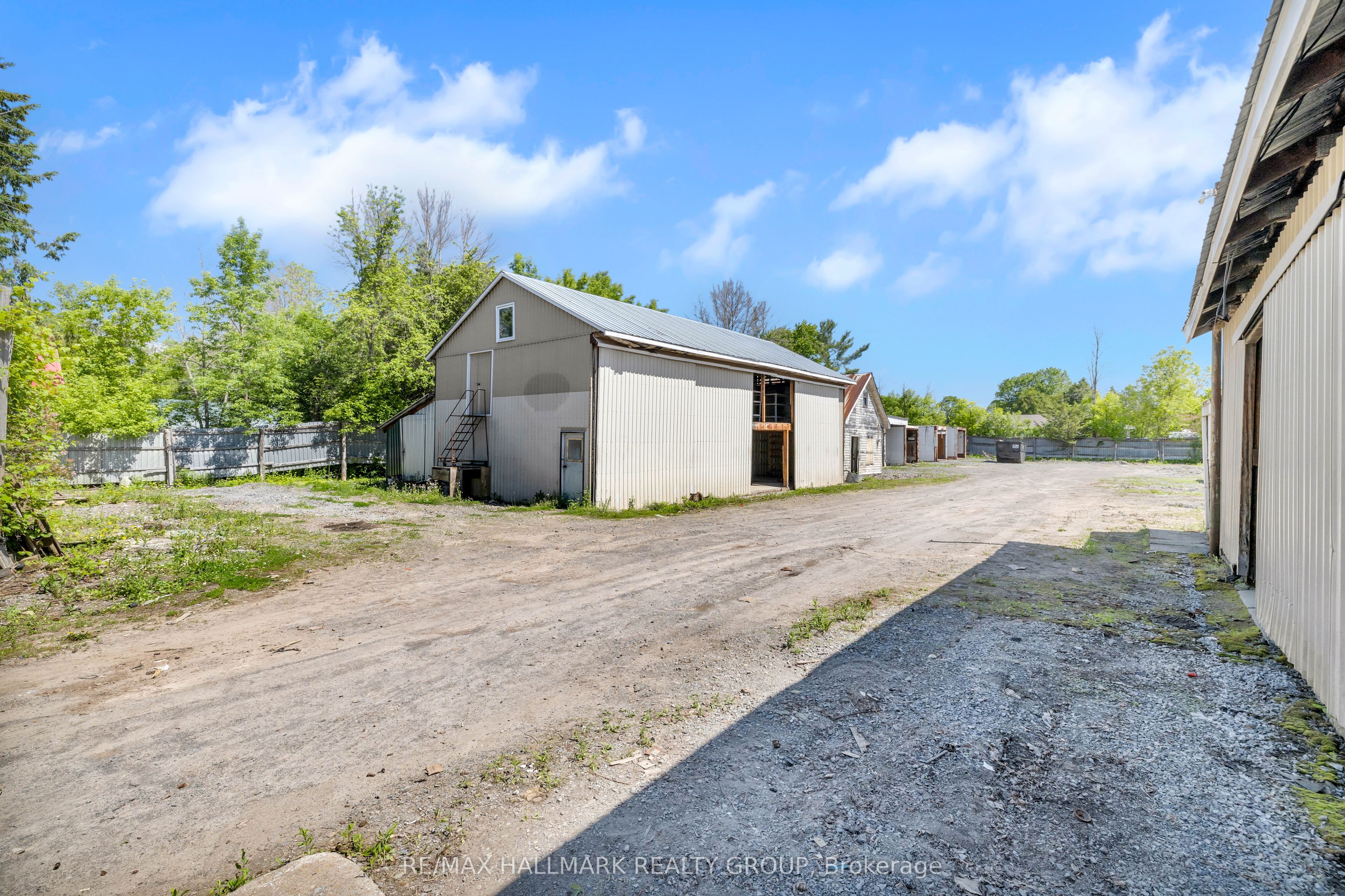 6804-06 Harbour Street Property Photo 13
