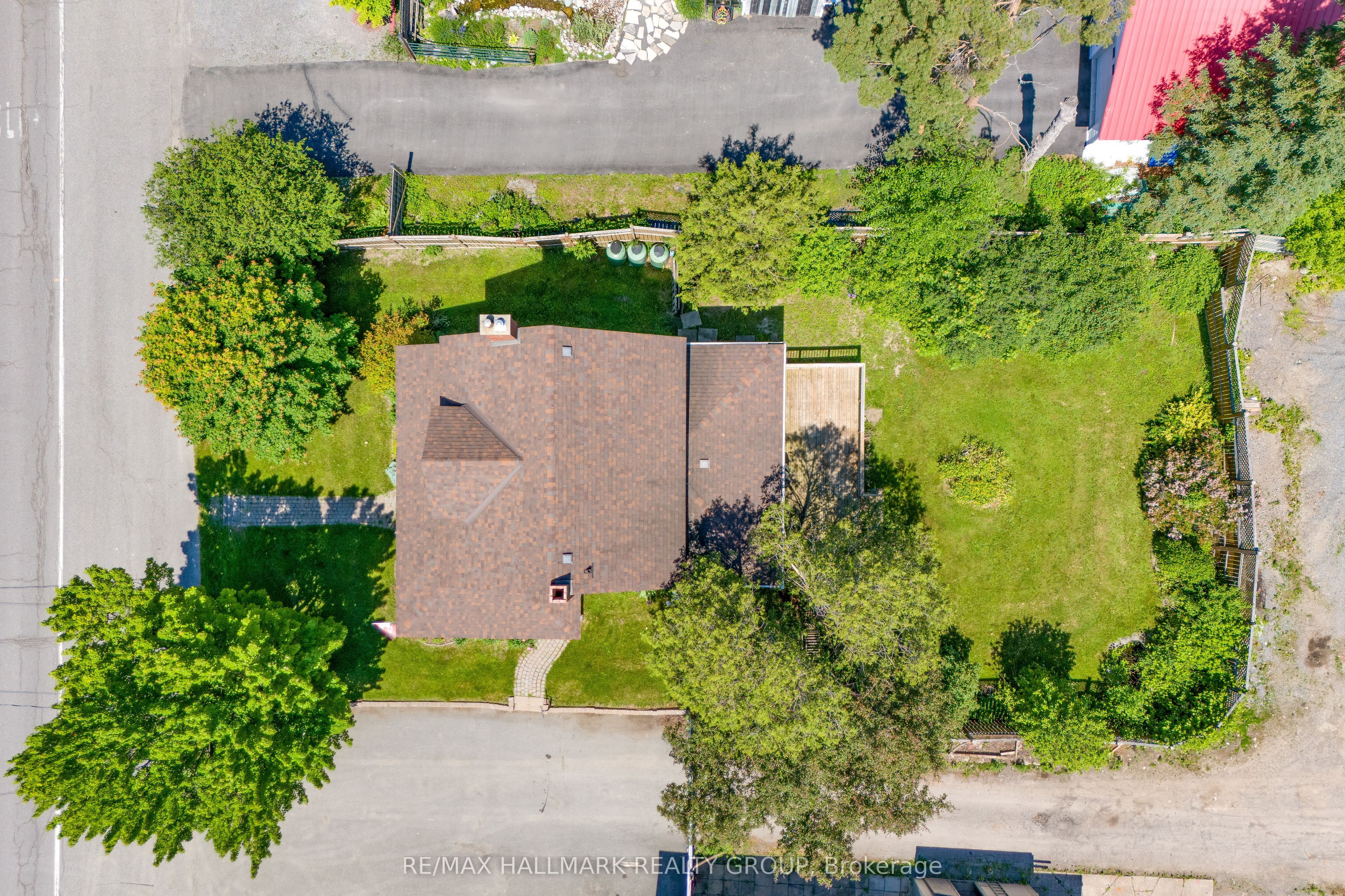 6804-06 Harbour Street Property Photo 16