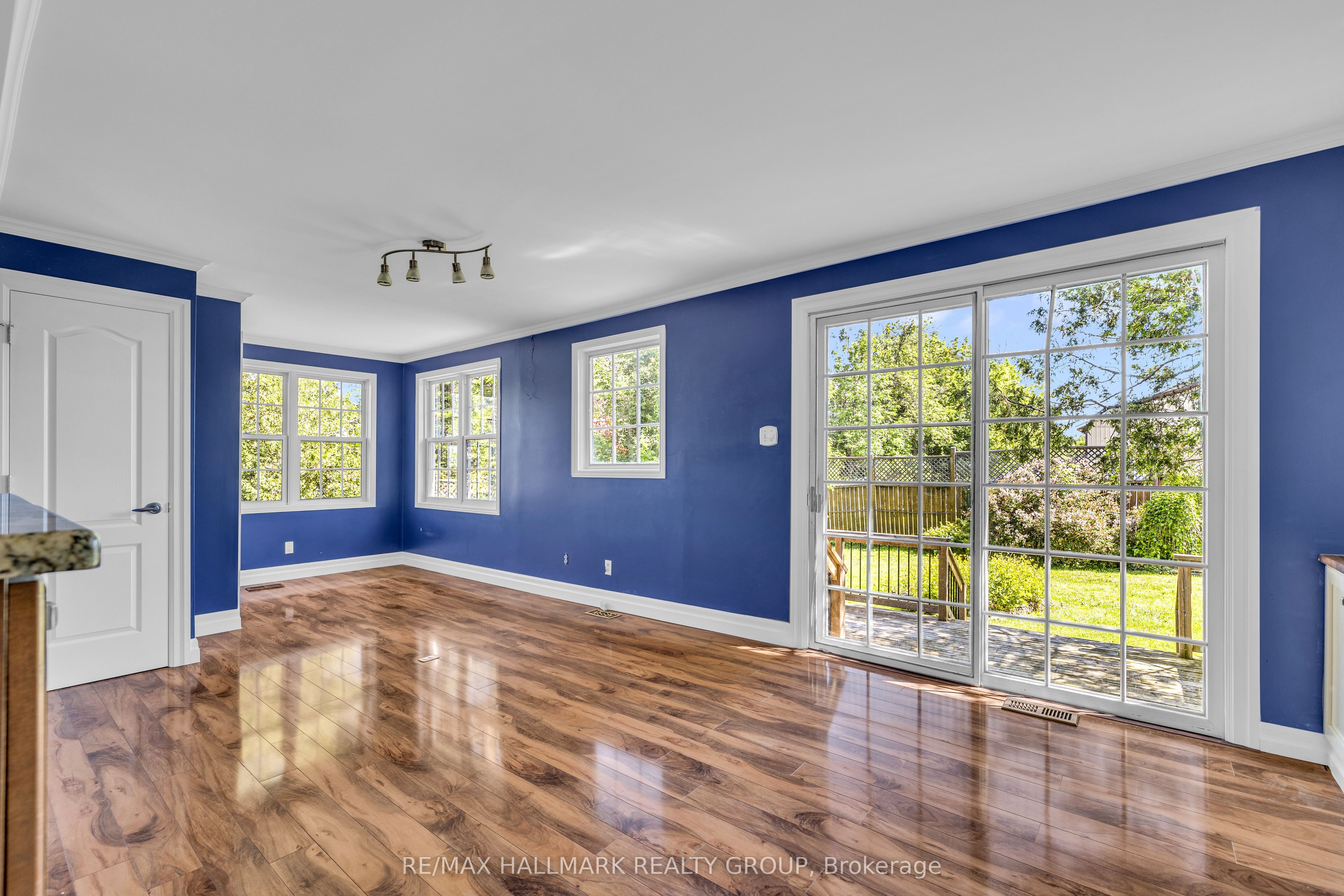 6804-06 Harbour Street Property Photo 22