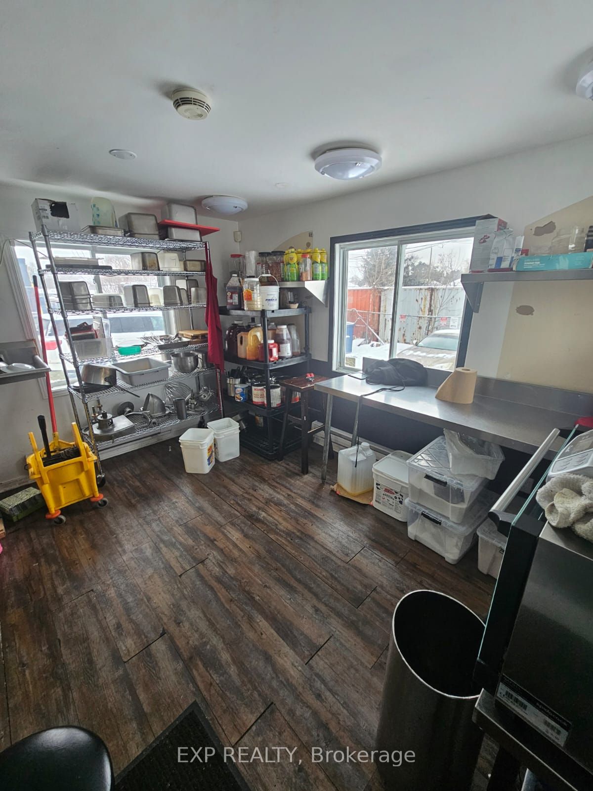 912 St Laurent Boulevard Property Photo 11