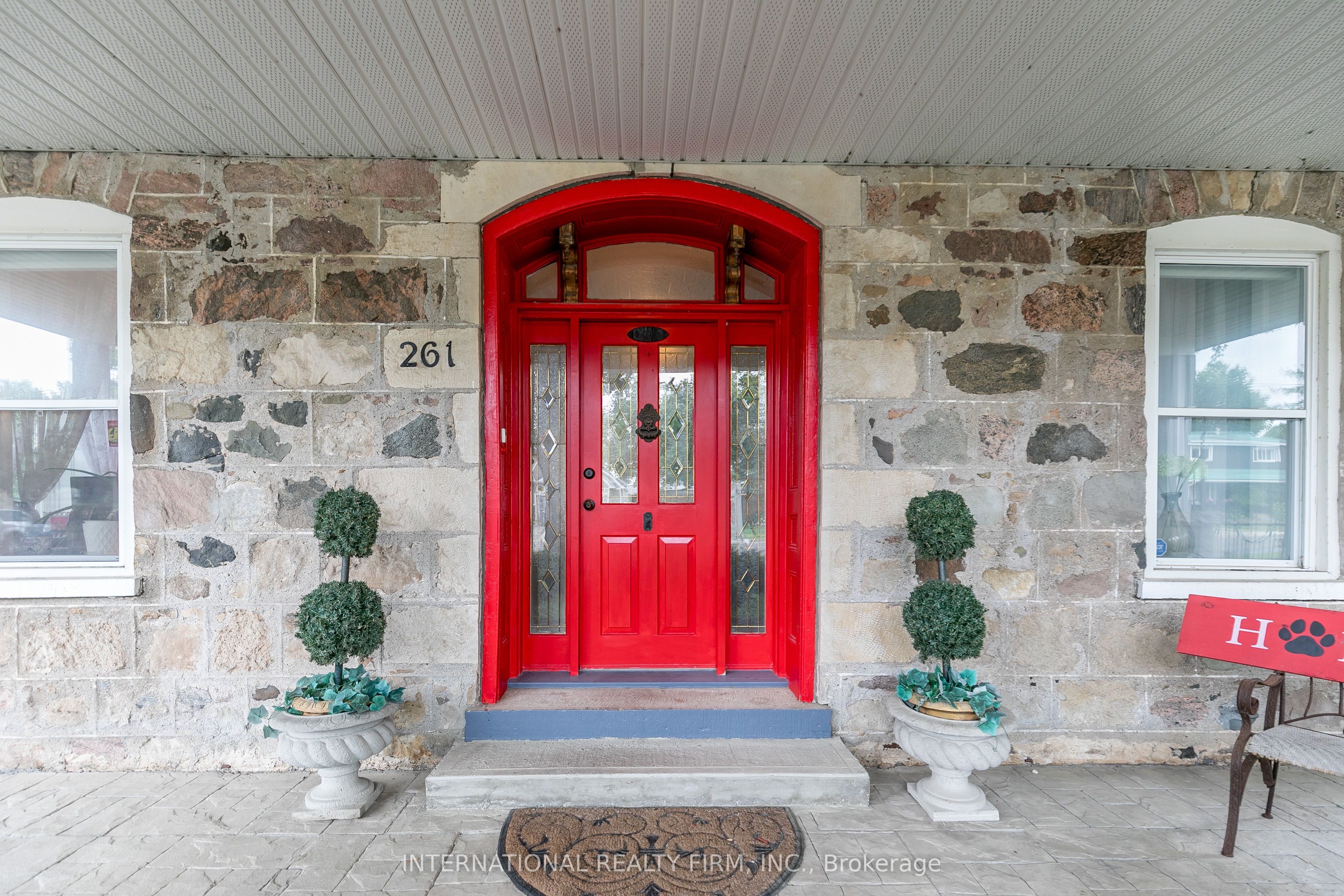 261 Smith Street Property Photo 7