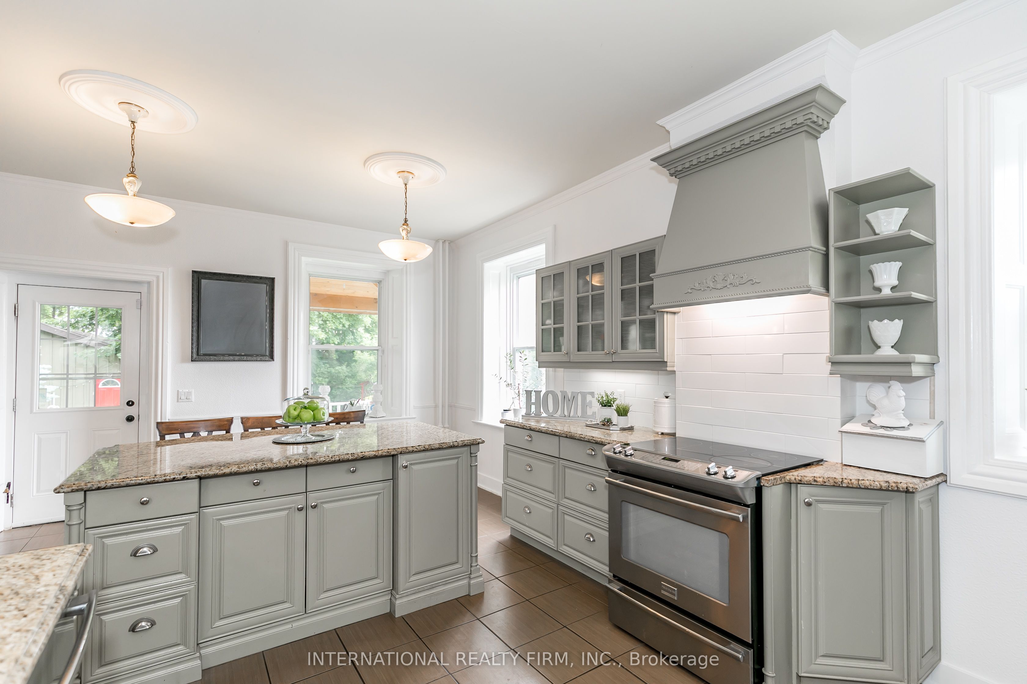 261 Smith Street Property Photo 17