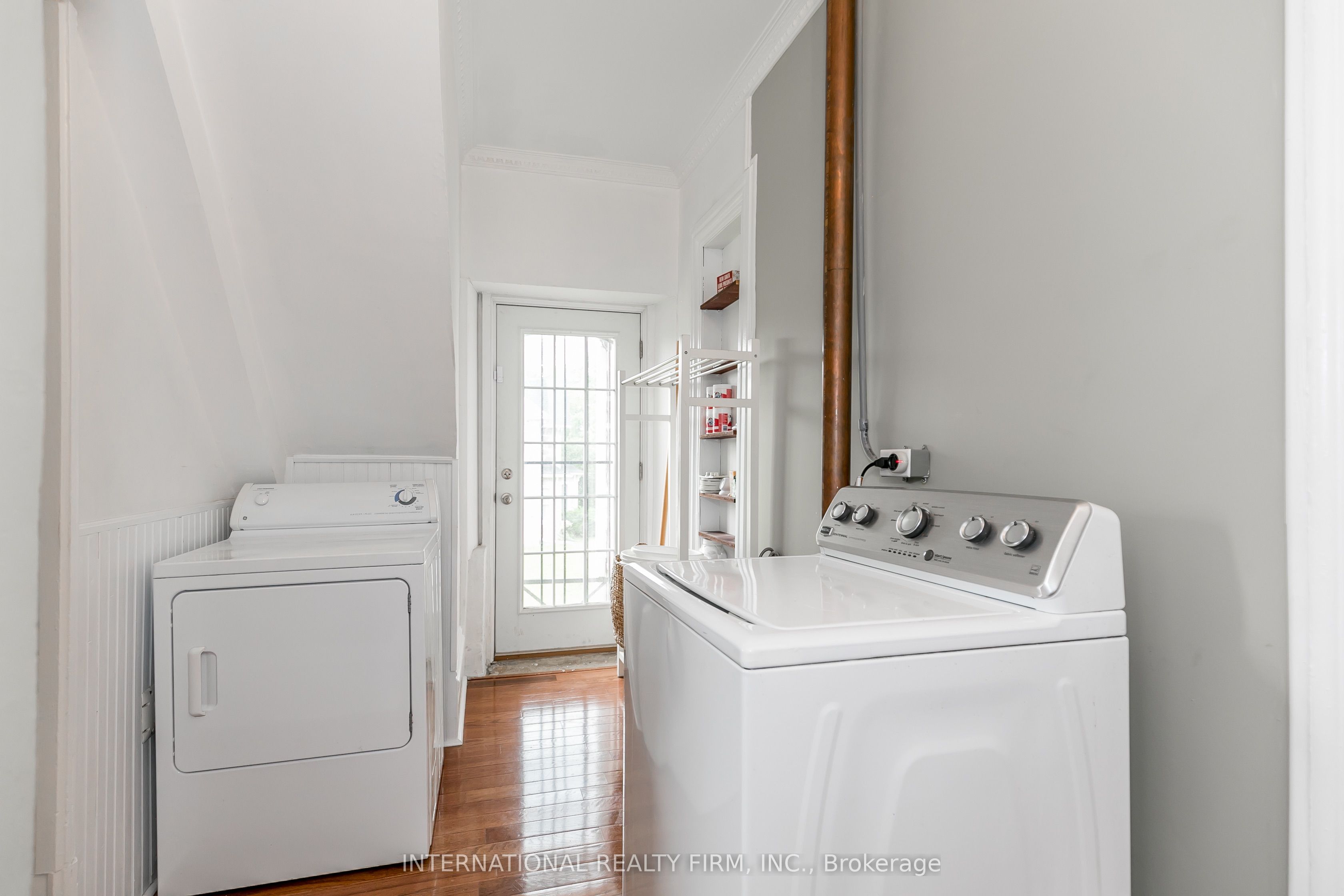 261 Smith Street Property Photo 26