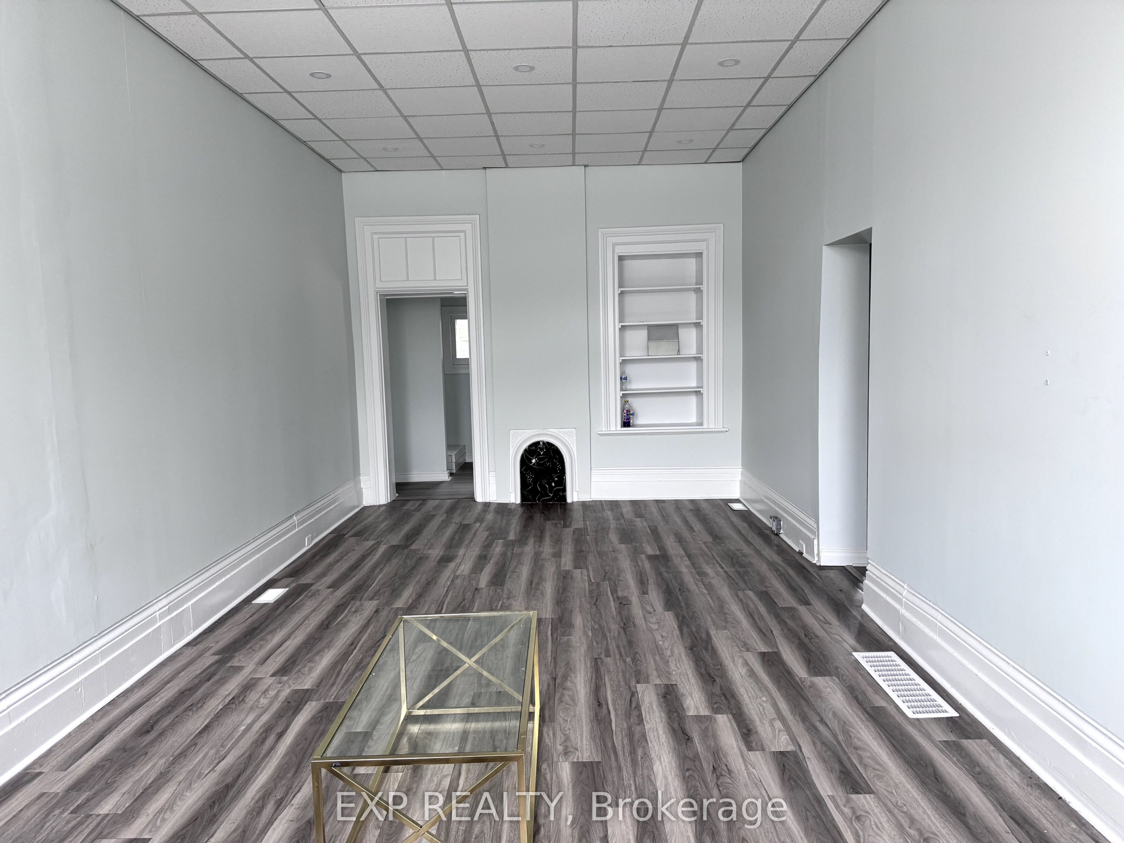 183 Thames Street Property Photo 8