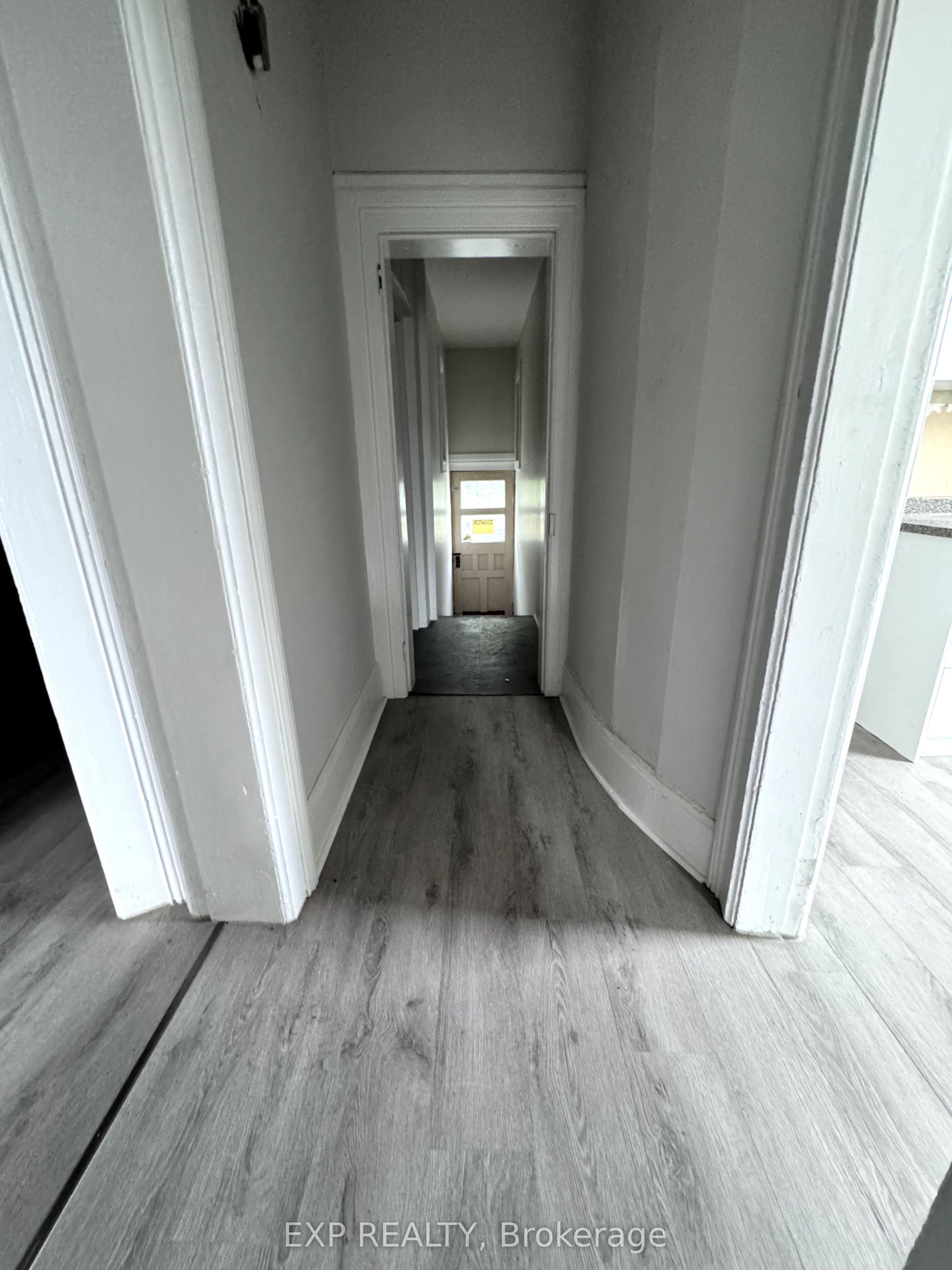 183 Thames Street Property Photo 17