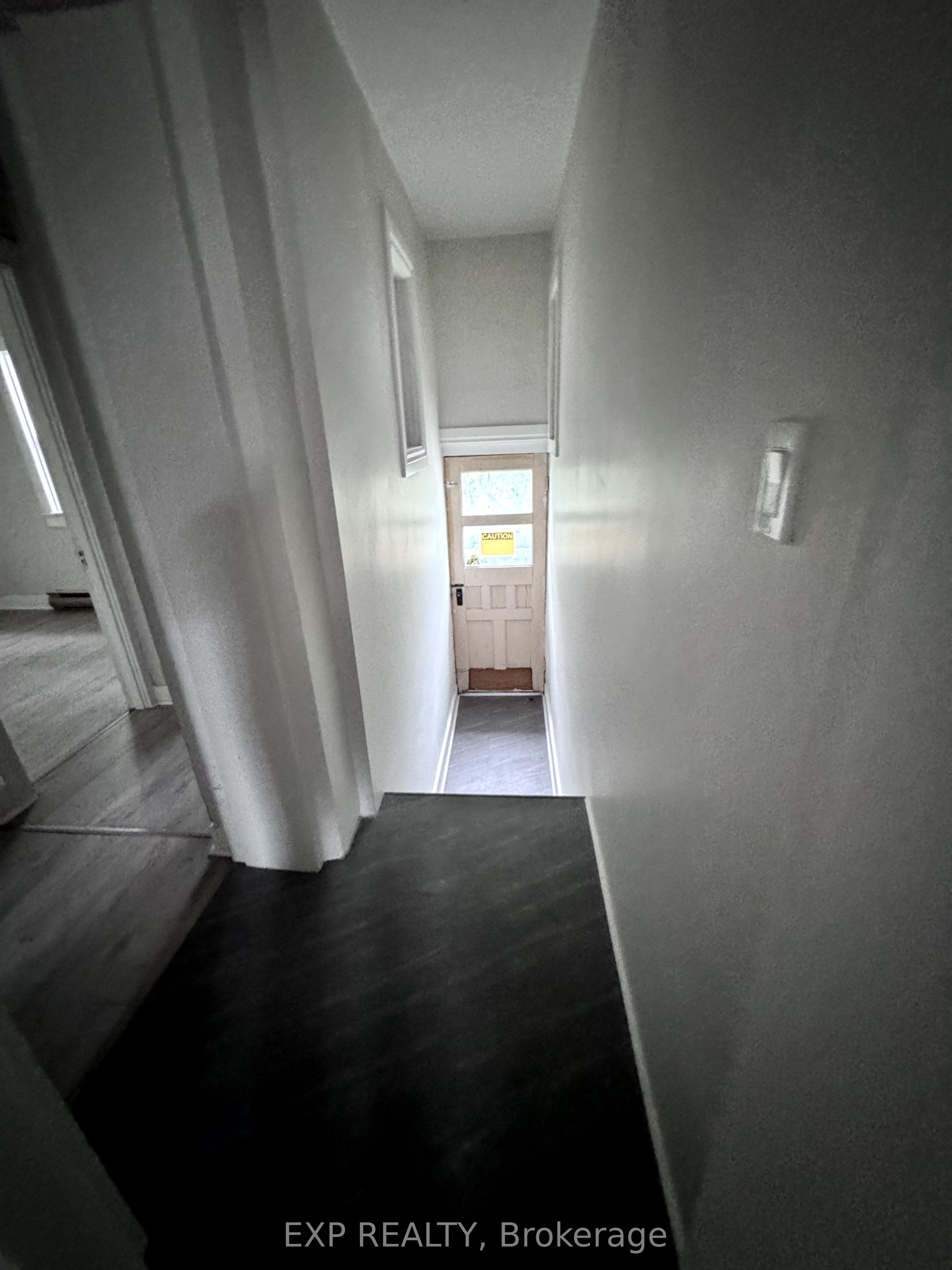 183 Thames Street Property Photo 26
