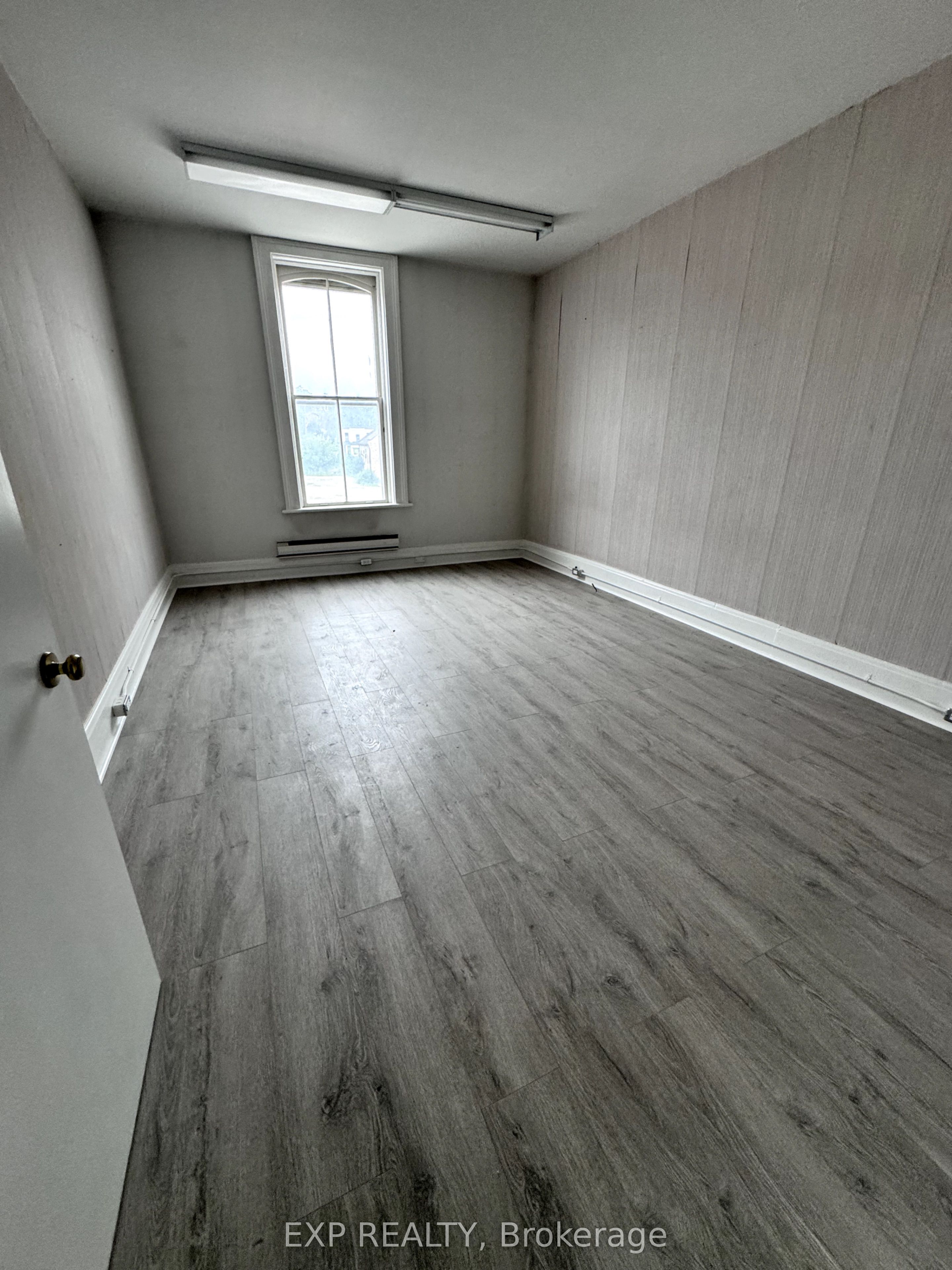 183 Thames Street Property Photo 29