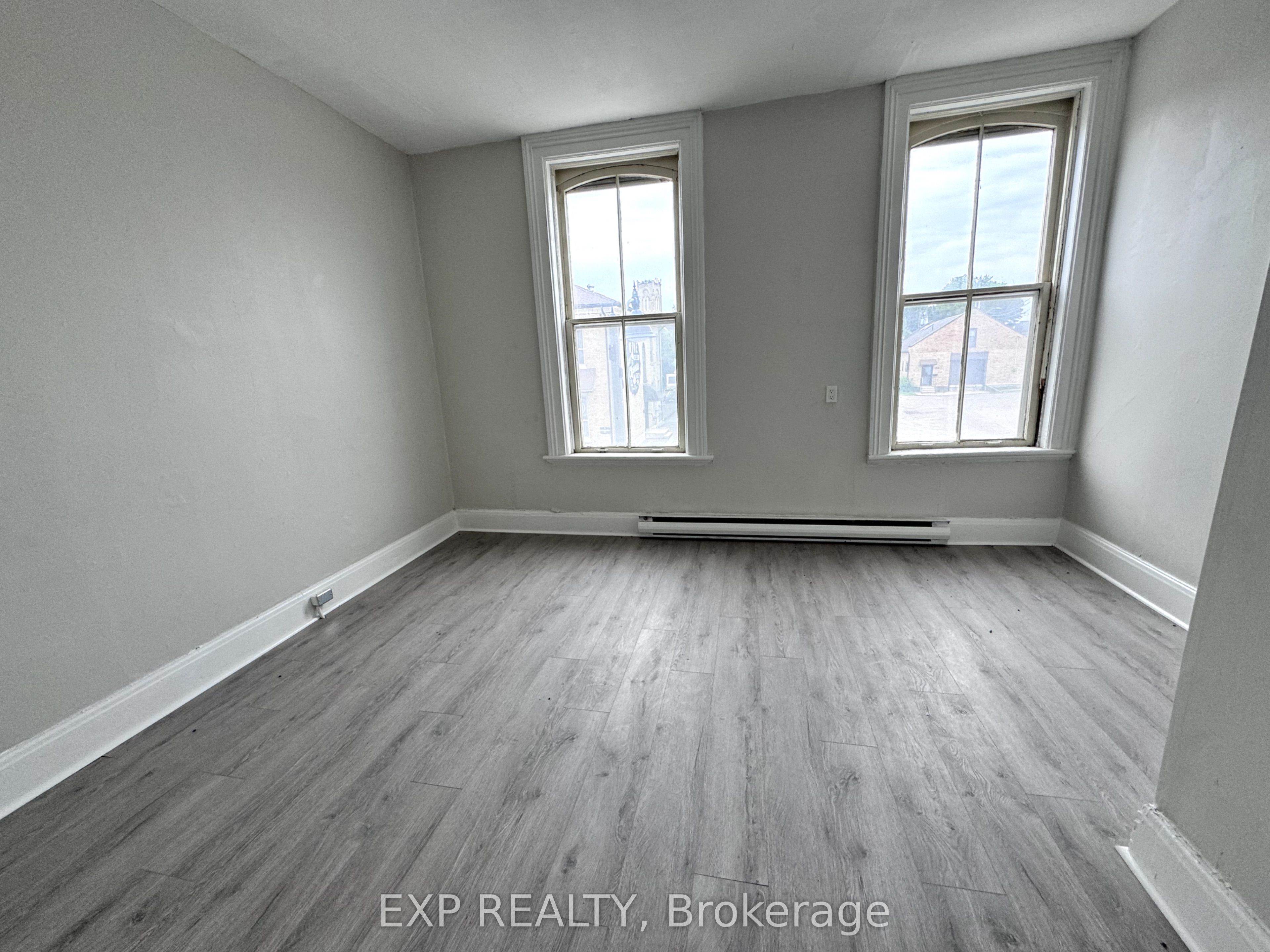 183 Thames Street Property Photo 49