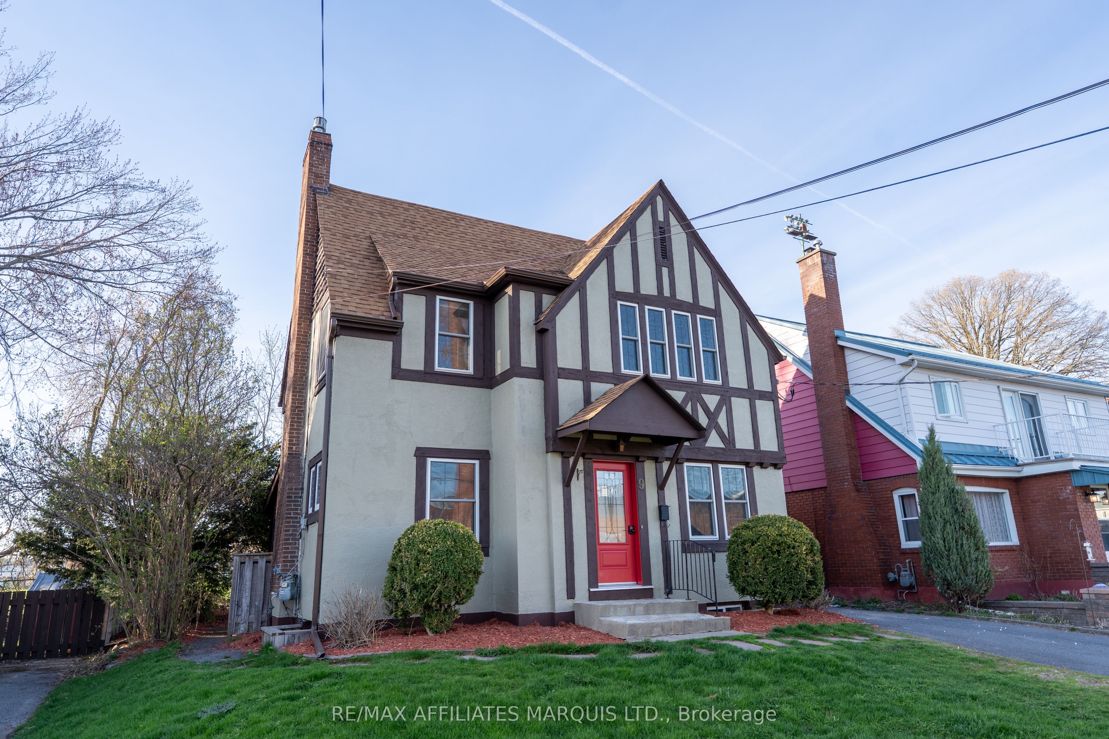 9 Old Orchard Ave Property Photo