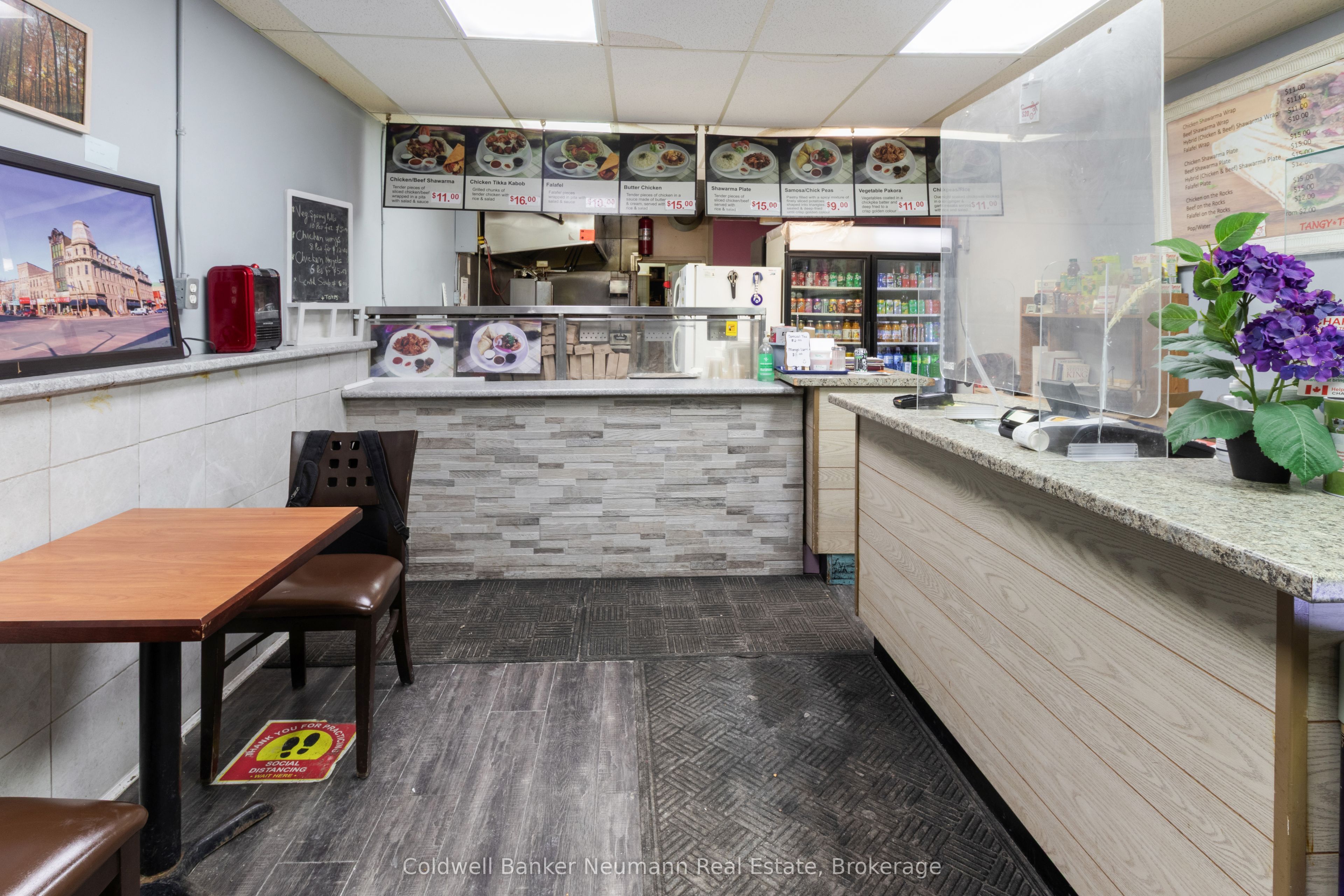 75 Macdonell Street Property Photo 3