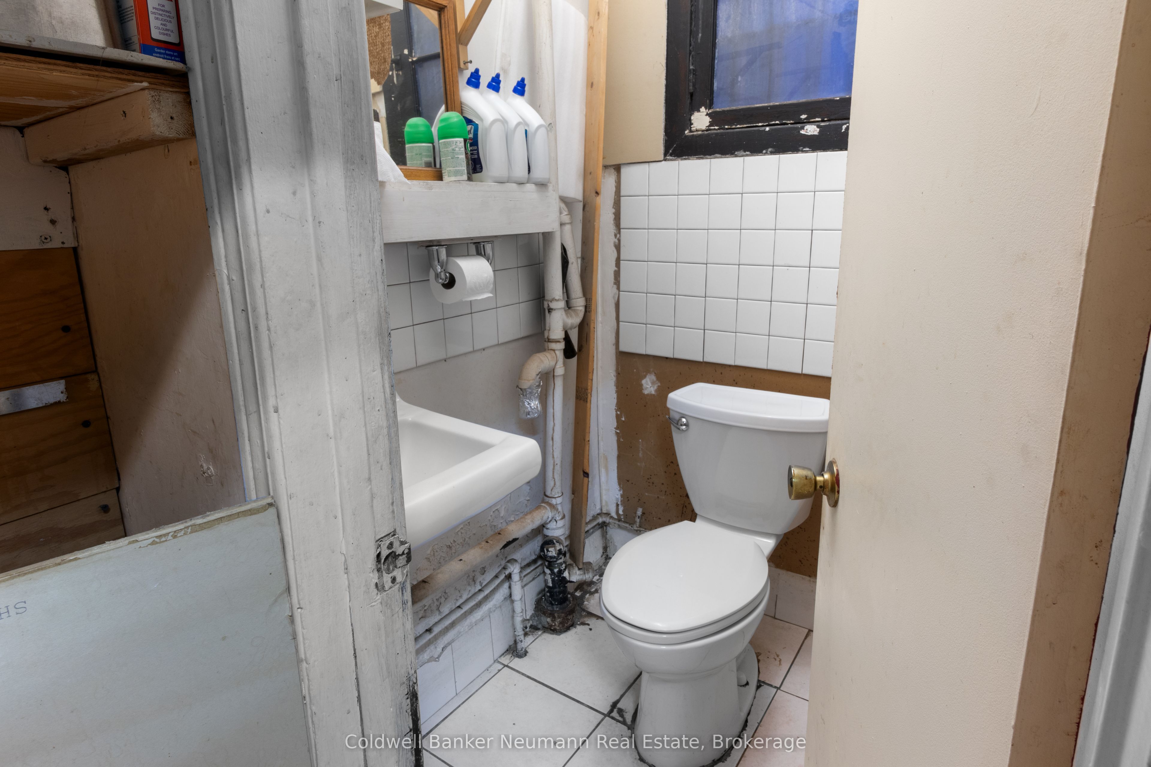 75 Macdonell Street Property Photo 15