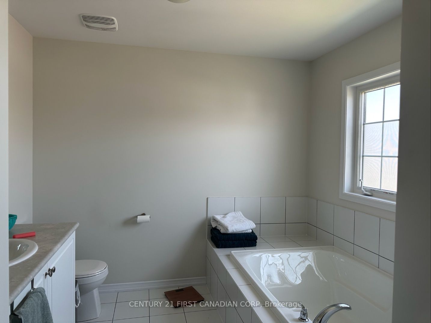 7732 Butternut Boulevard E Property Photo 10