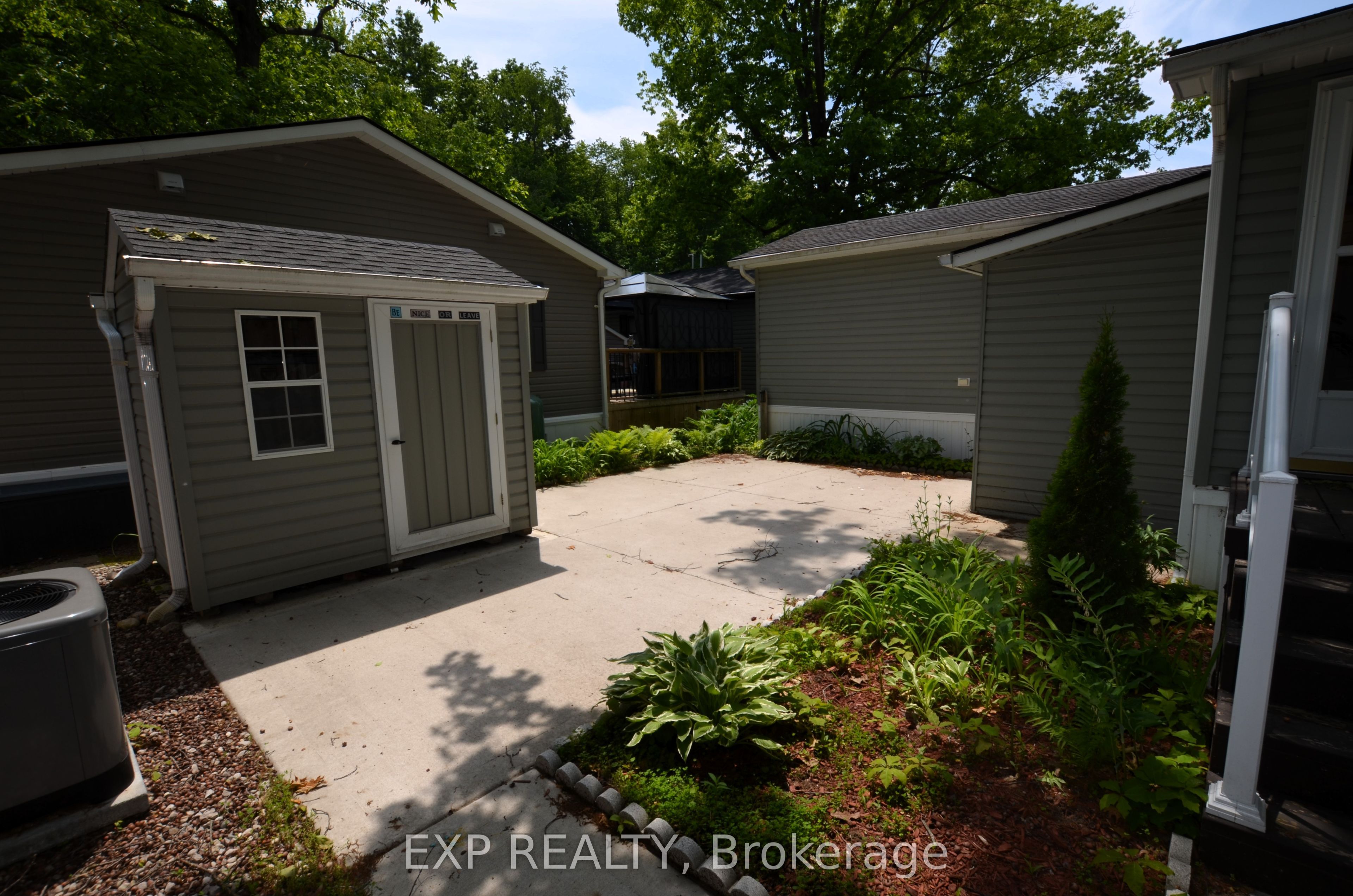 22790 Amiens Road 51 Property Photo 3