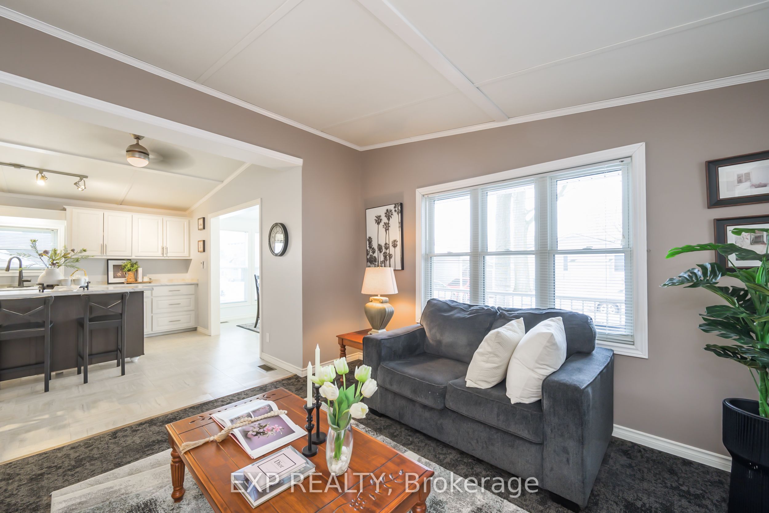 22790 Amiens Road 51 Property Photo 10