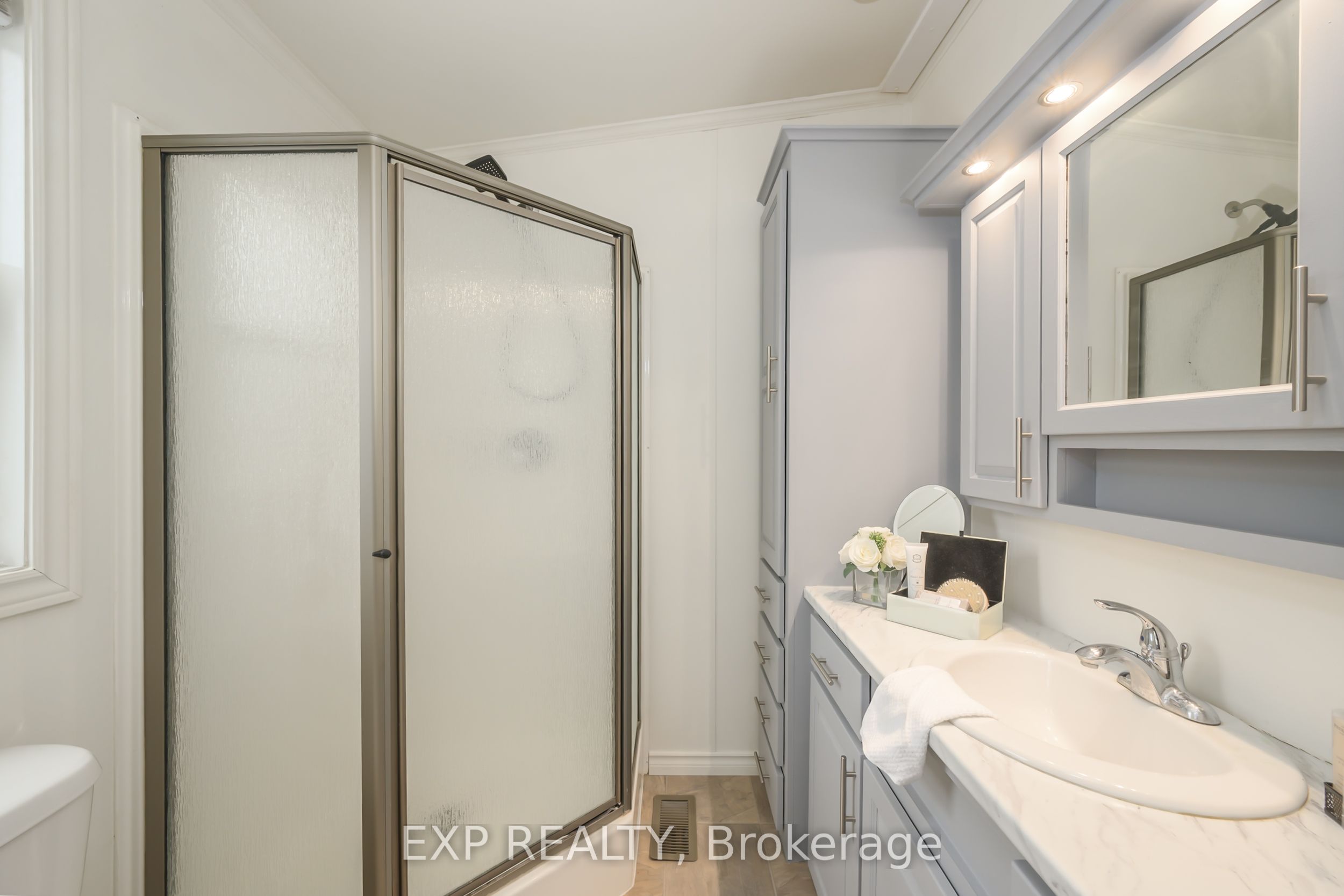 22790 Amiens Road 51 Property Photo 20