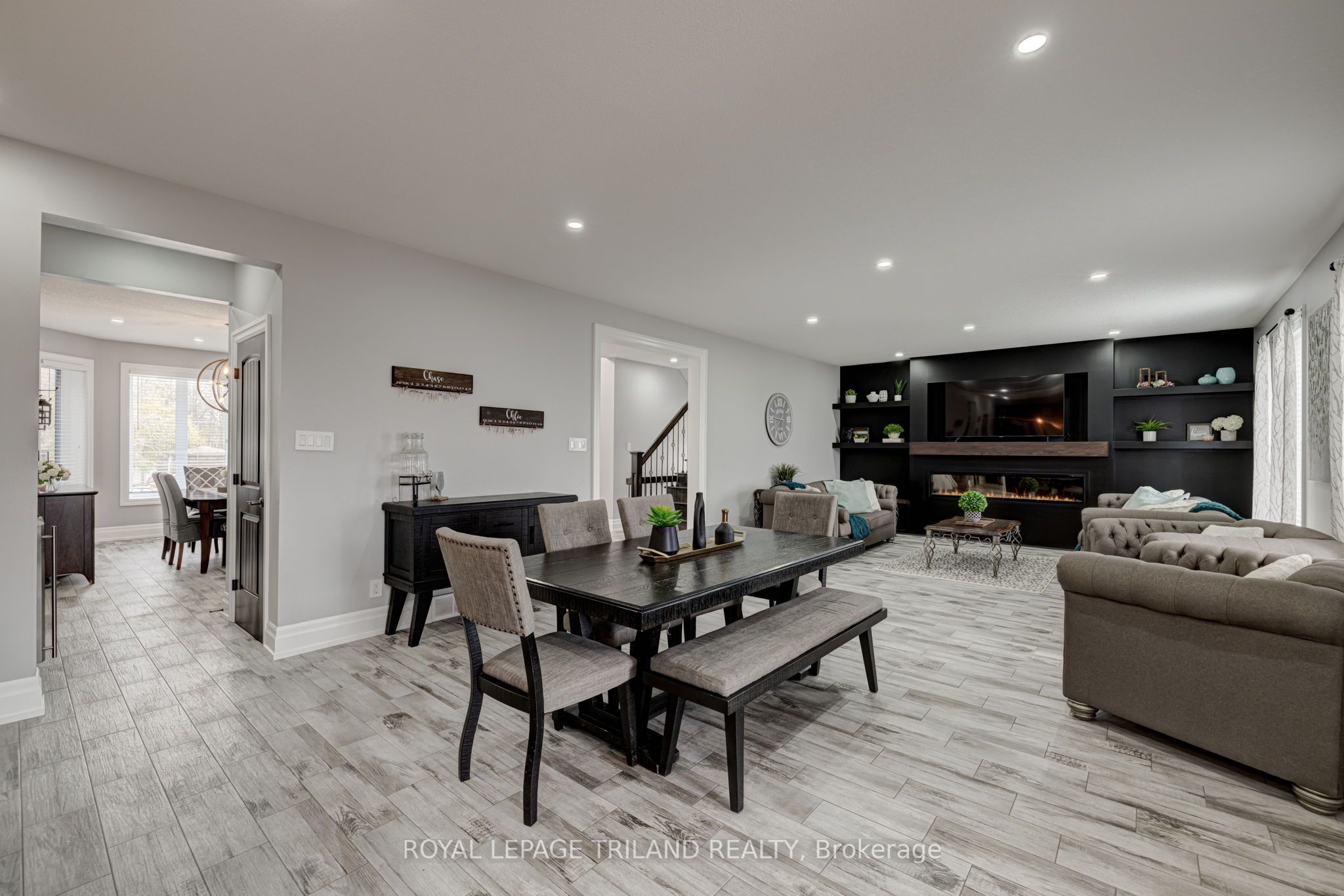 22345 Allen Road Property Photo 11