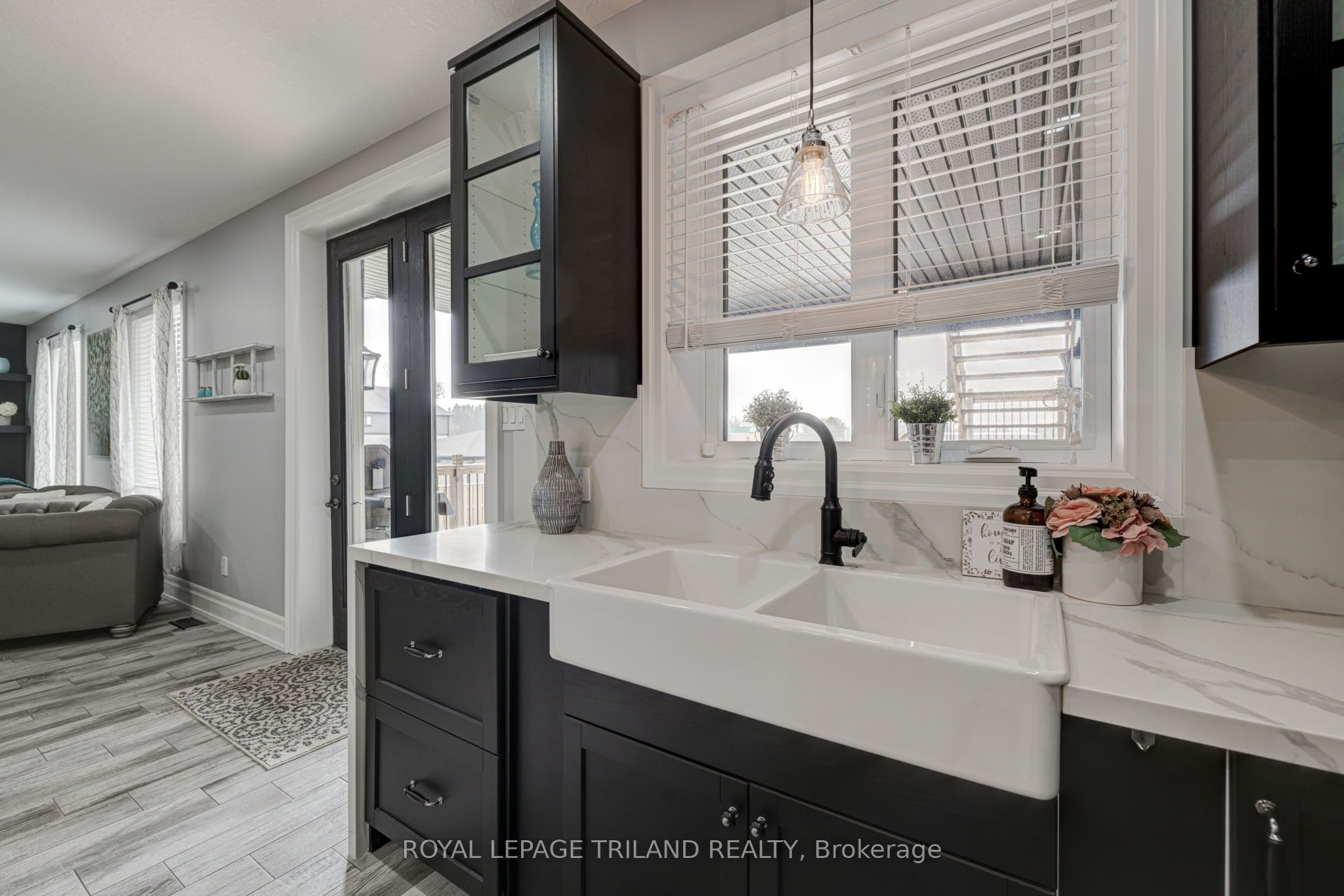 22345 Allen Road Property Photo 16