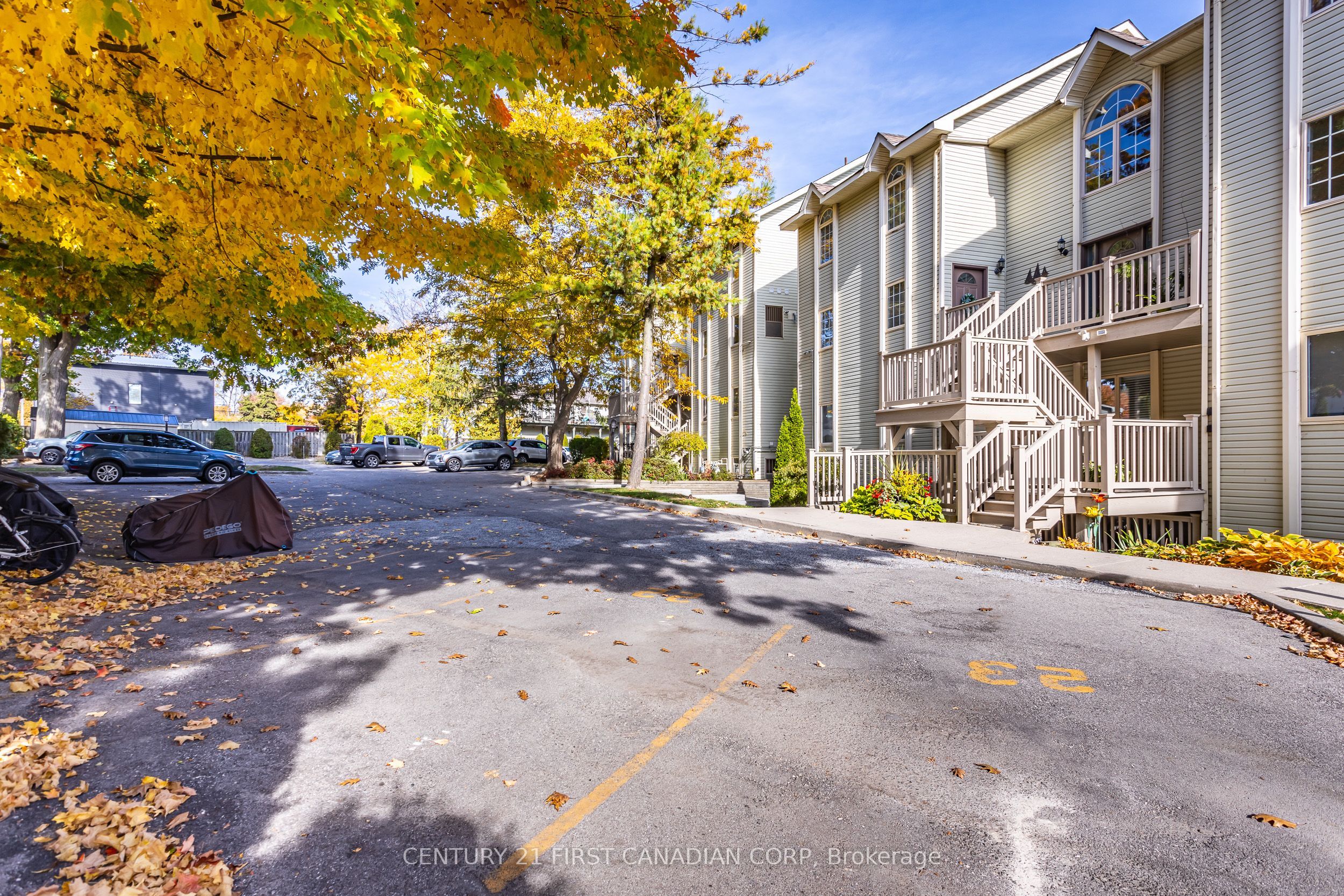 40 Ontario Street S 20 Property Photo 6