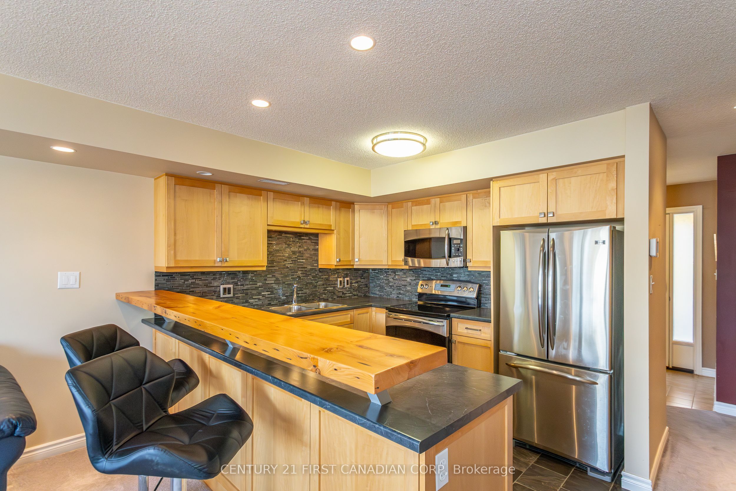 40 Ontario Street S 20 Property Photo 14