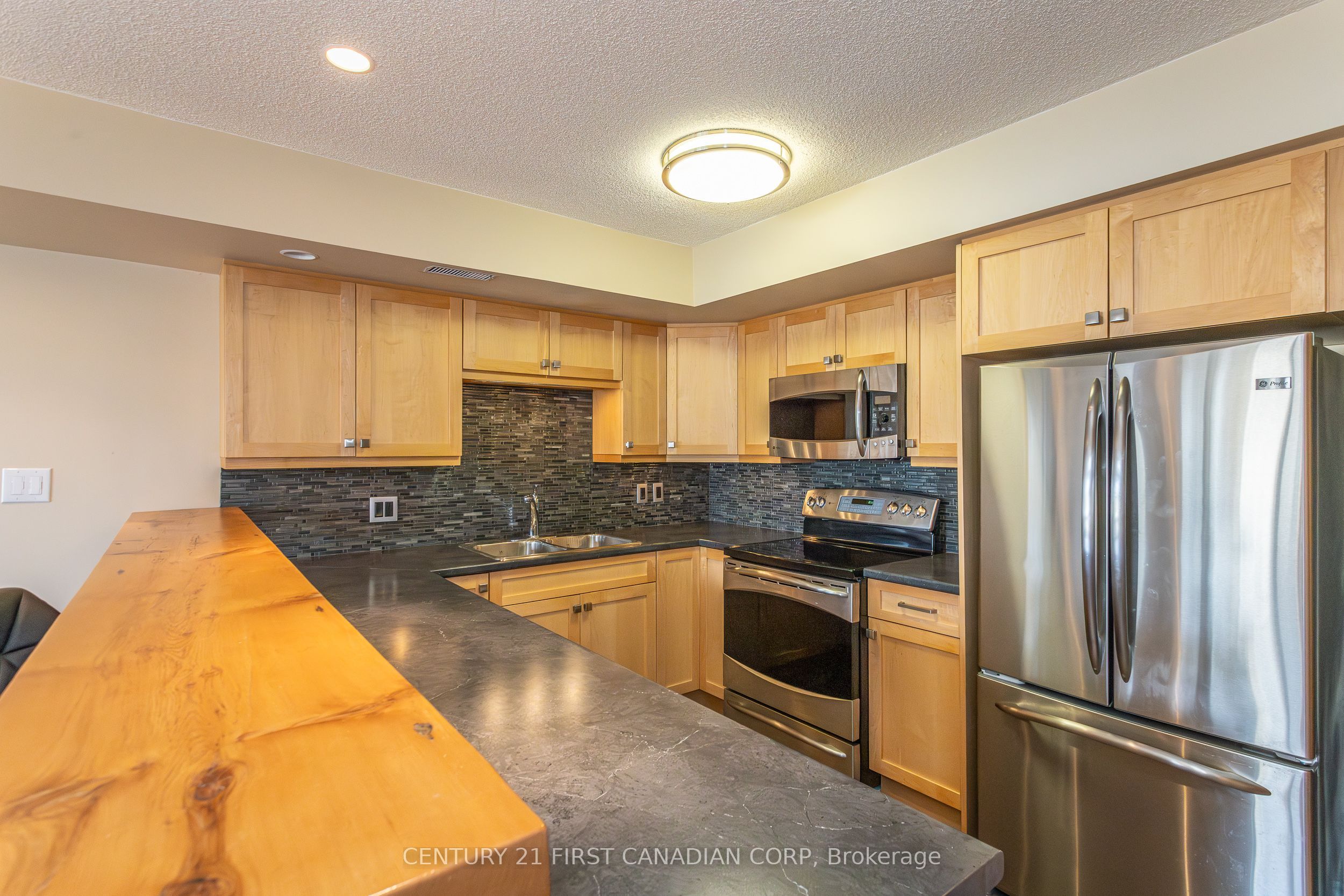 40 Ontario Street S 20 Property Photo 15